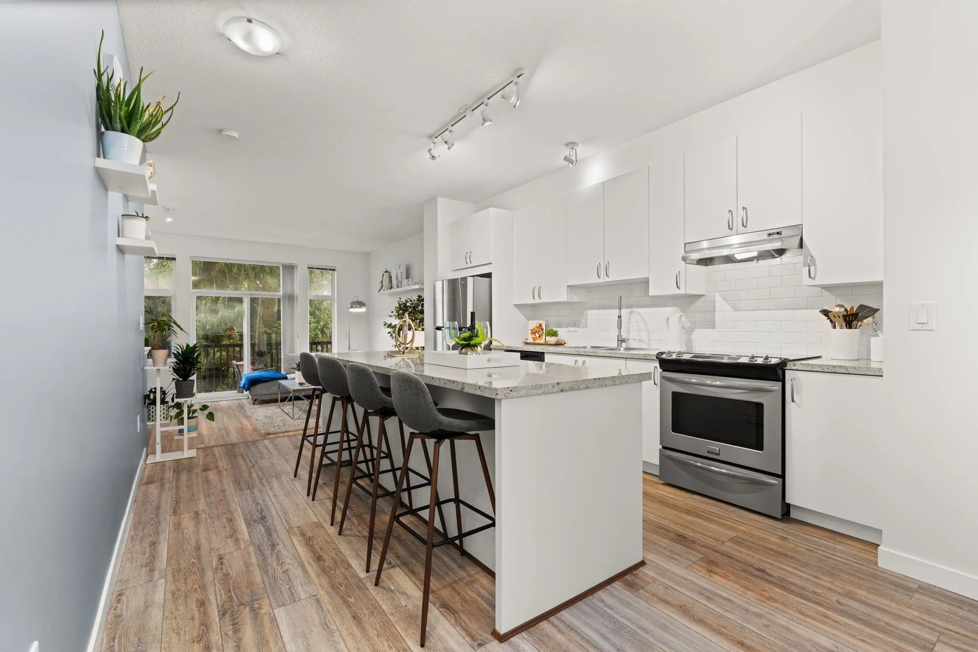 14 10415 Delsom Crescent