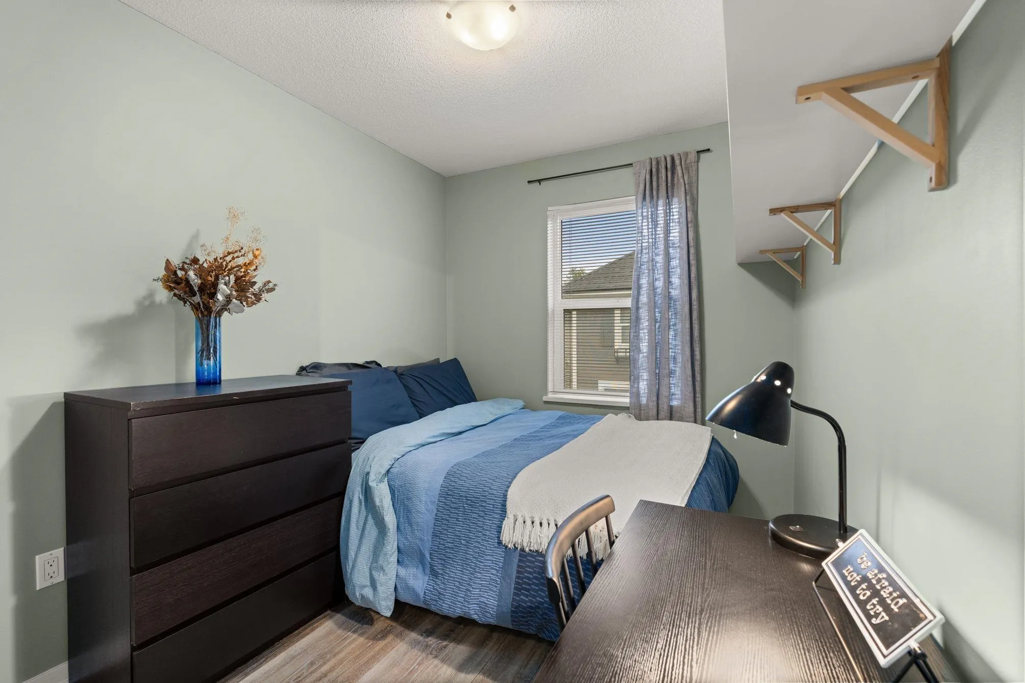 14 10415 Delsom Crescent