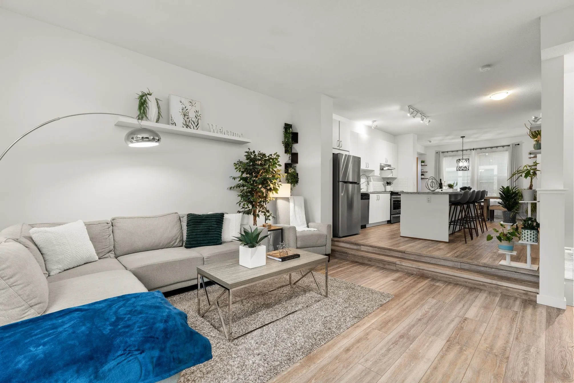 14 10415 Delsom Crescent