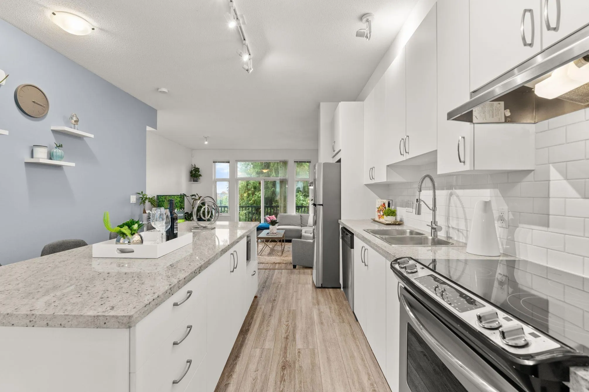 14 10415 Delsom Crescent