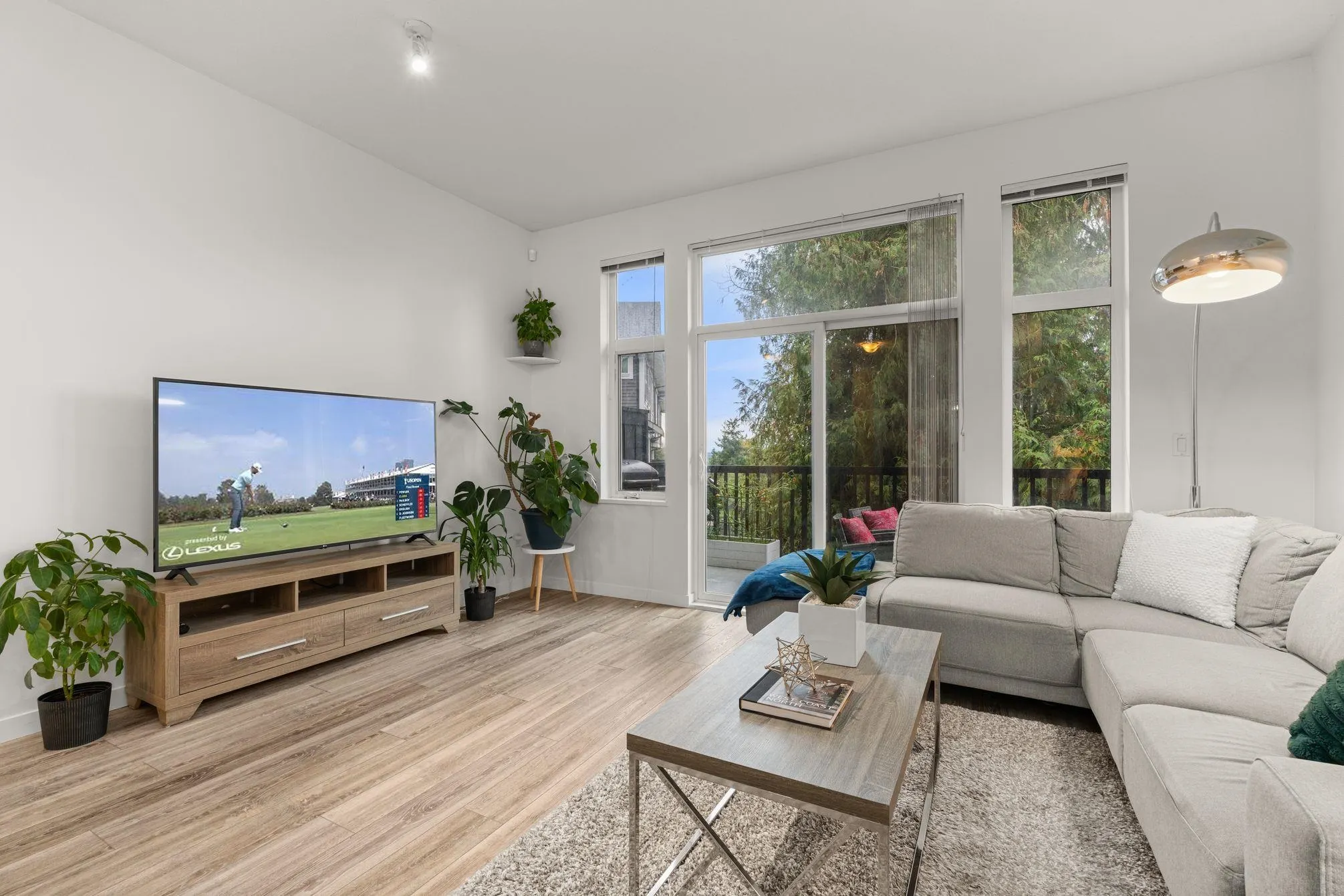 14 10415 Delsom Crescent