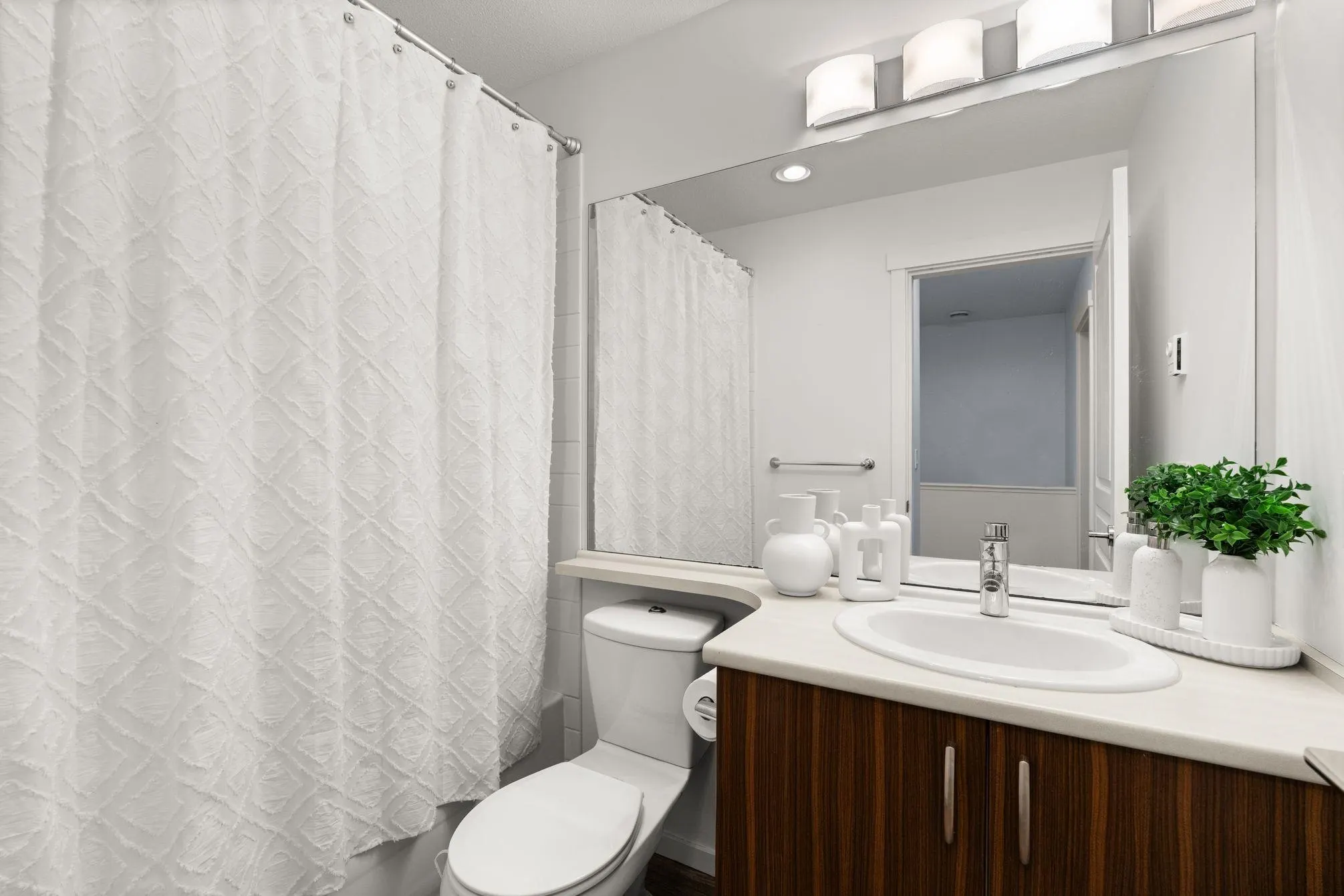 14 10415 Delsom Crescent