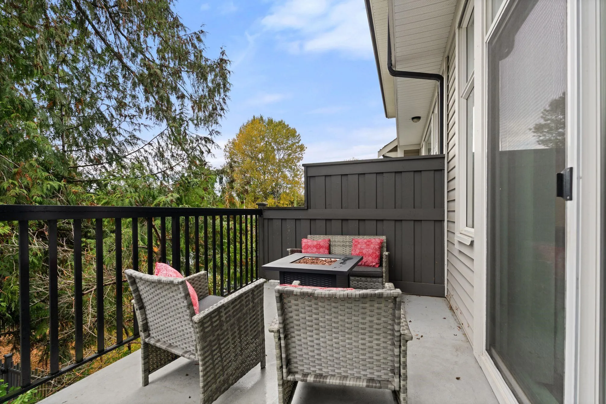 14 10415 Delsom Crescent