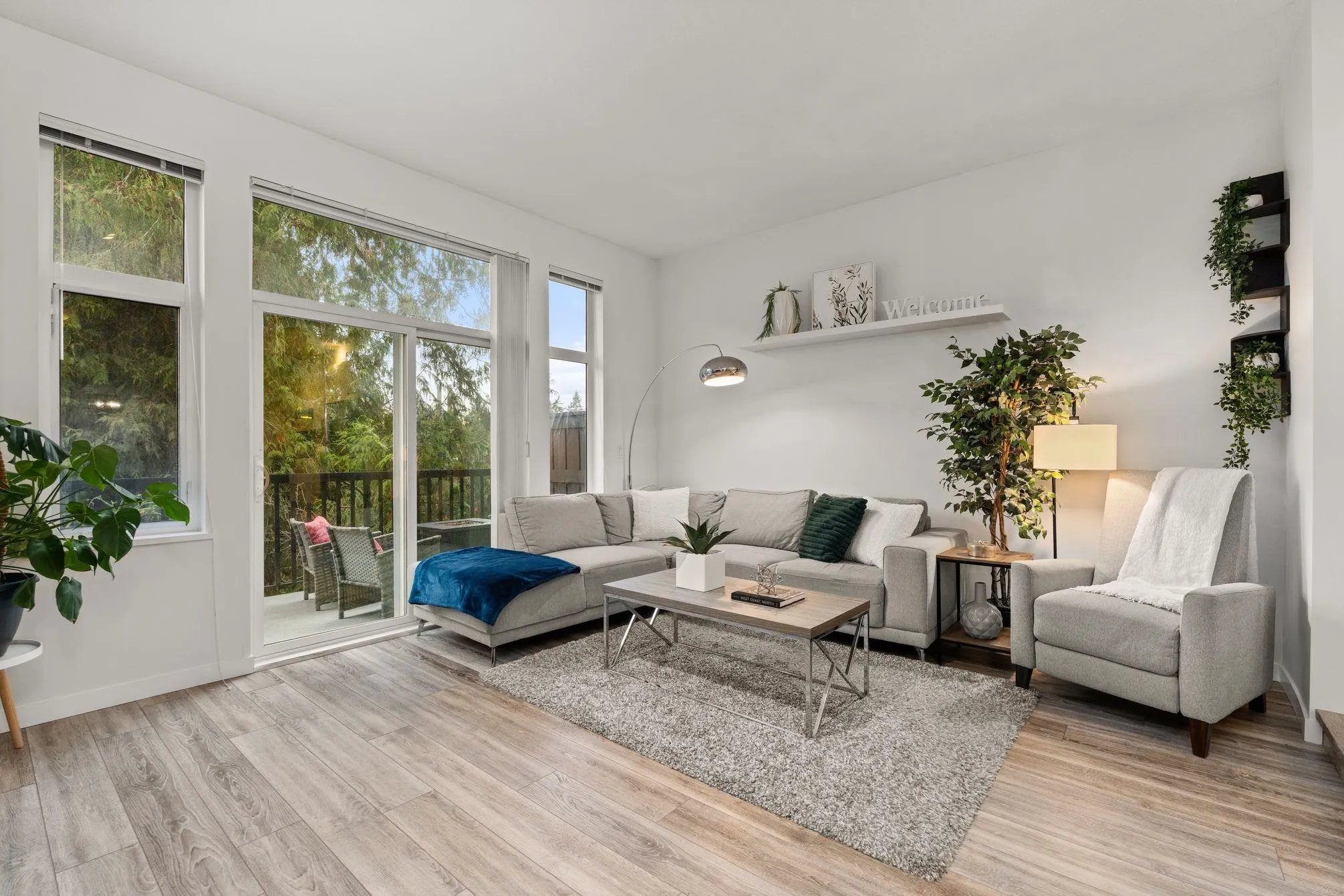 14 10415 Delsom Crescent