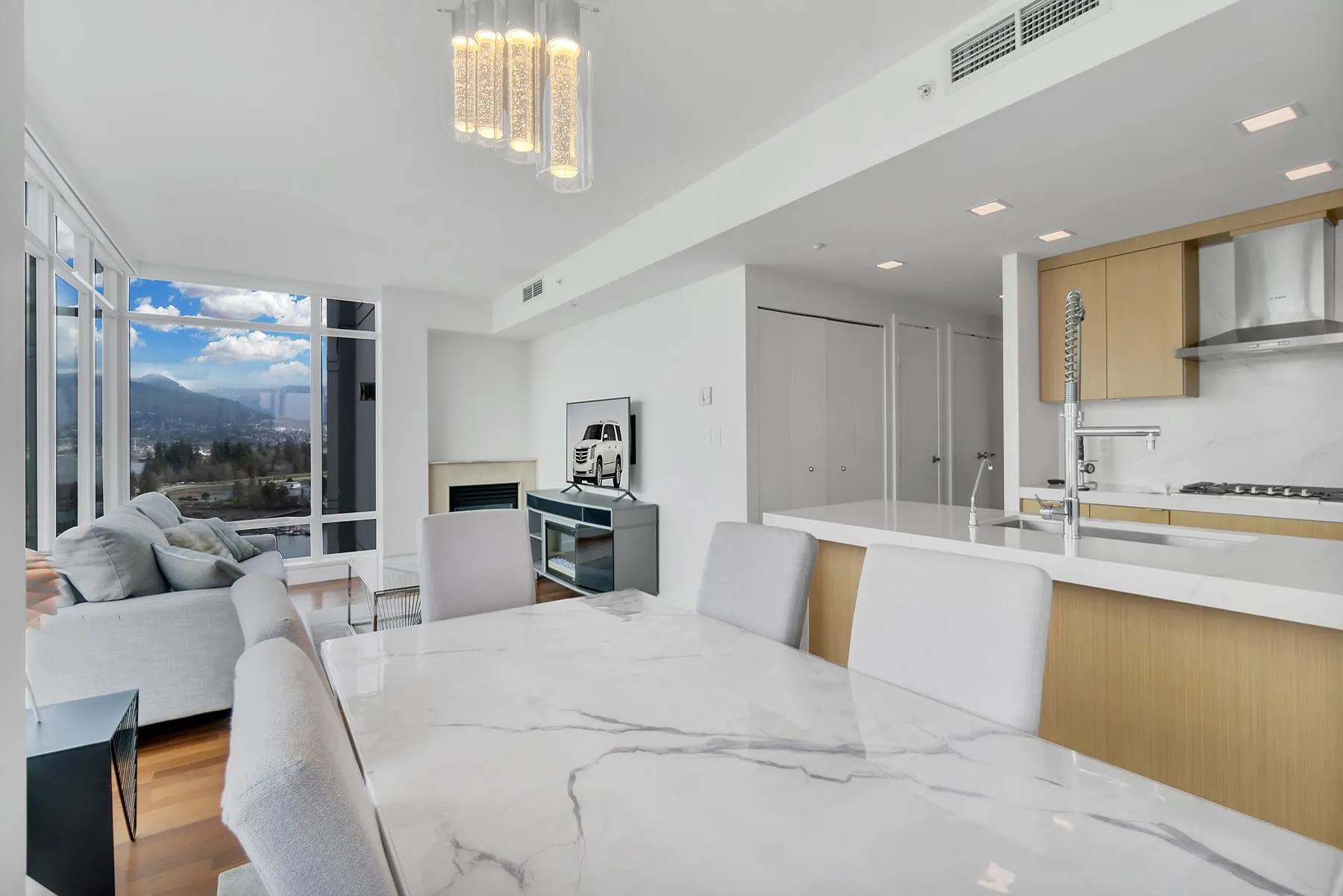 1904 1616 Bayshore Drive