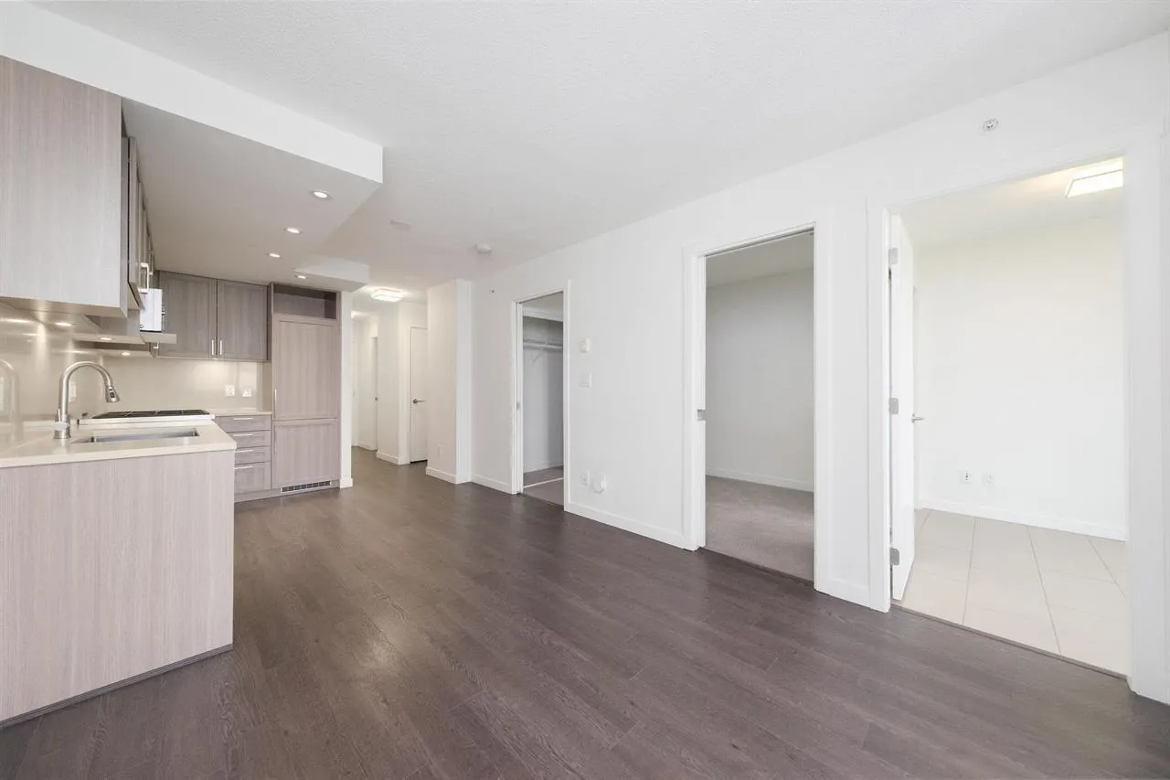 2101 5470 Ormidale Street