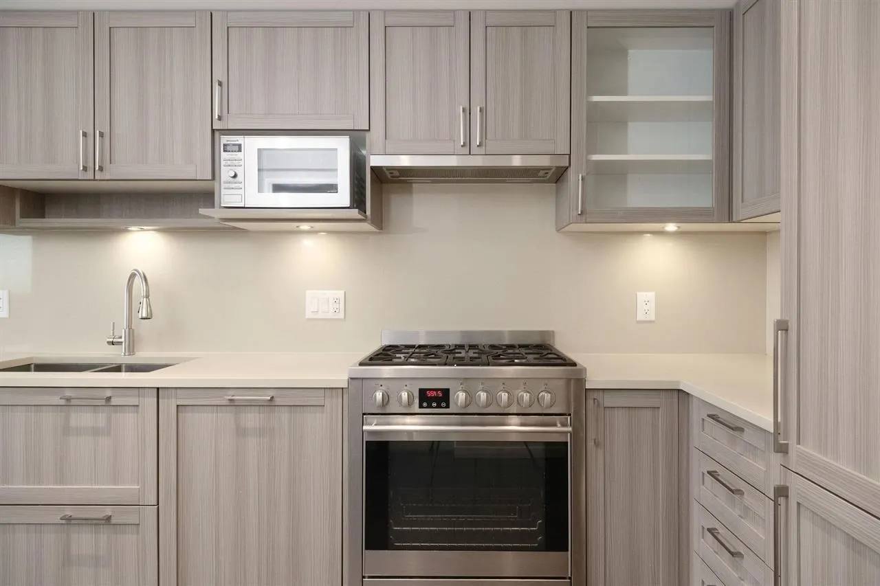 2101 5470 Ormidale Street