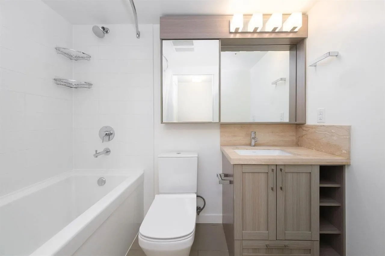 2101 5470 Ormidale Street