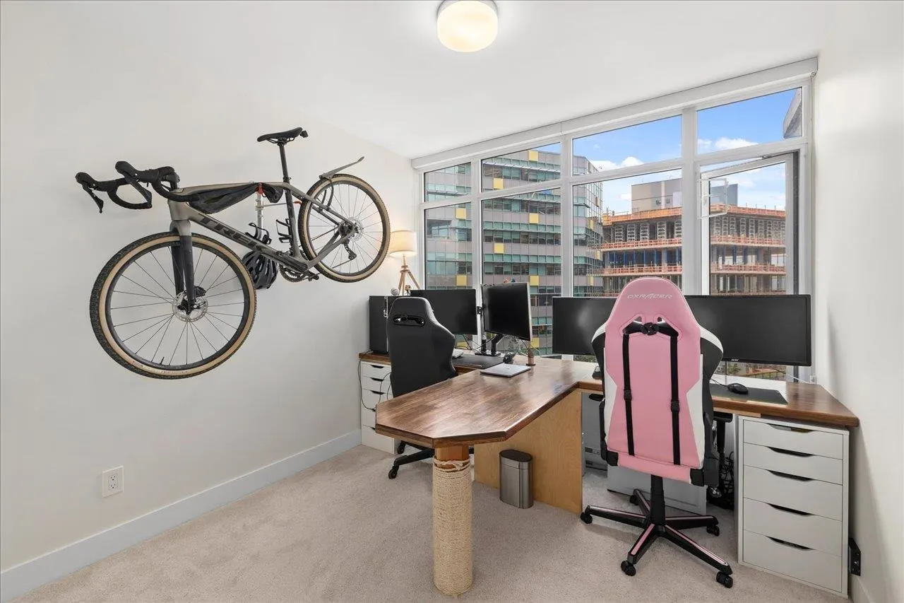 607 258 Nelson's Court