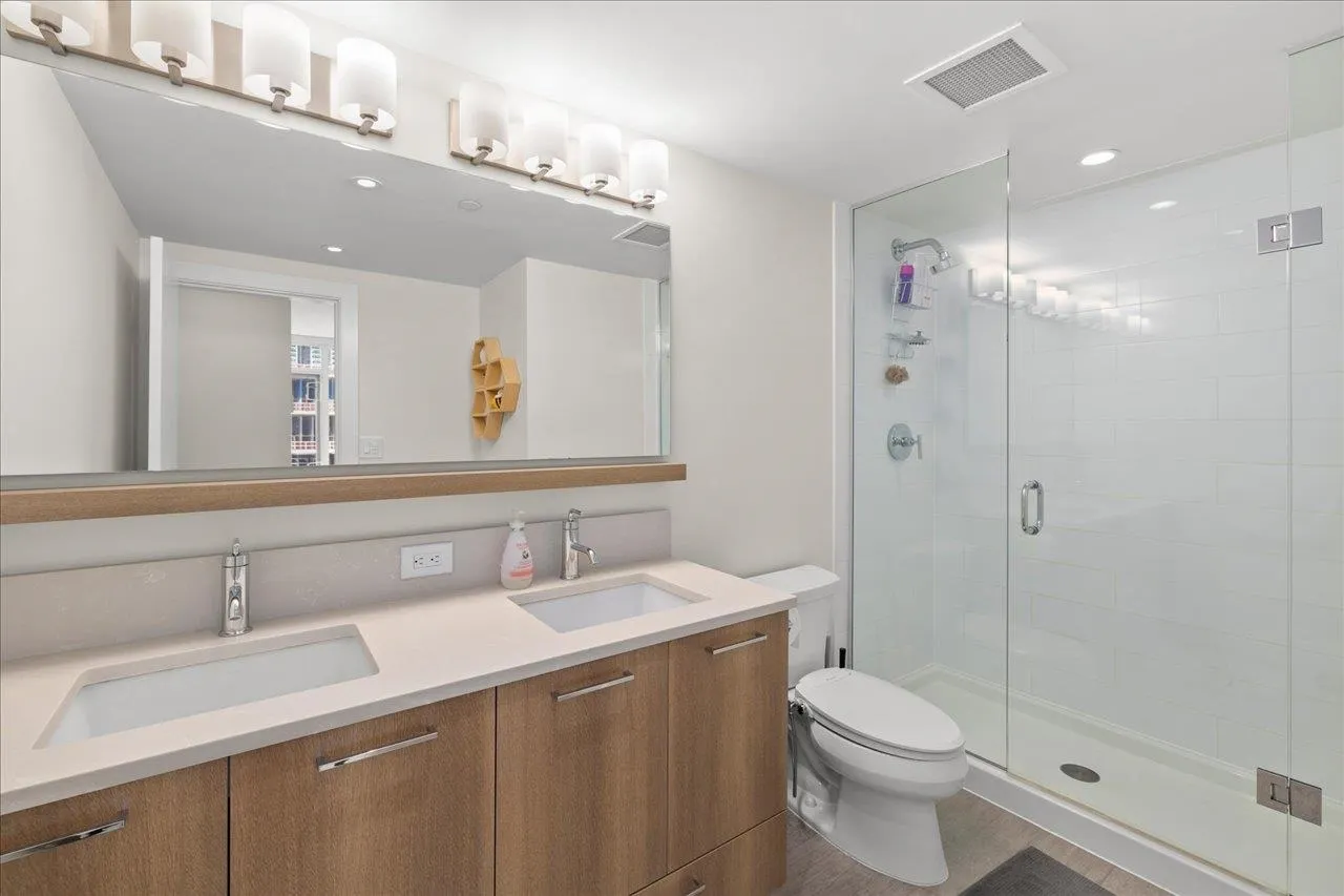 607 258 Nelson's Court