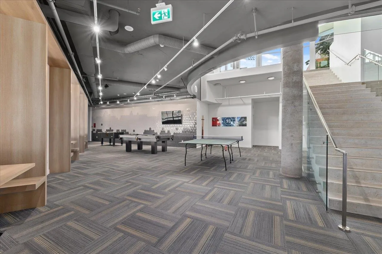 607 258 Nelson's Court