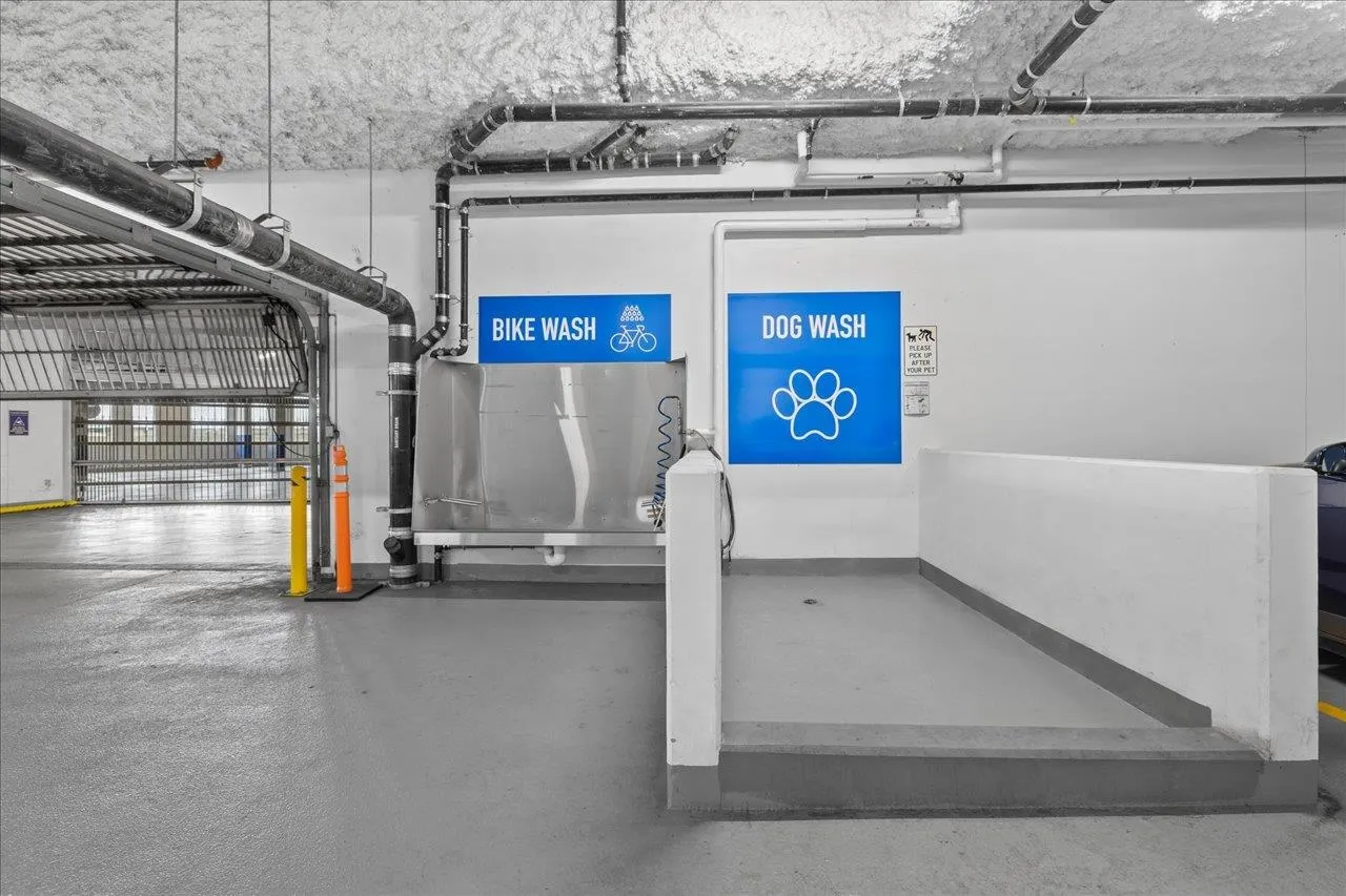 607 258 Nelson's Court