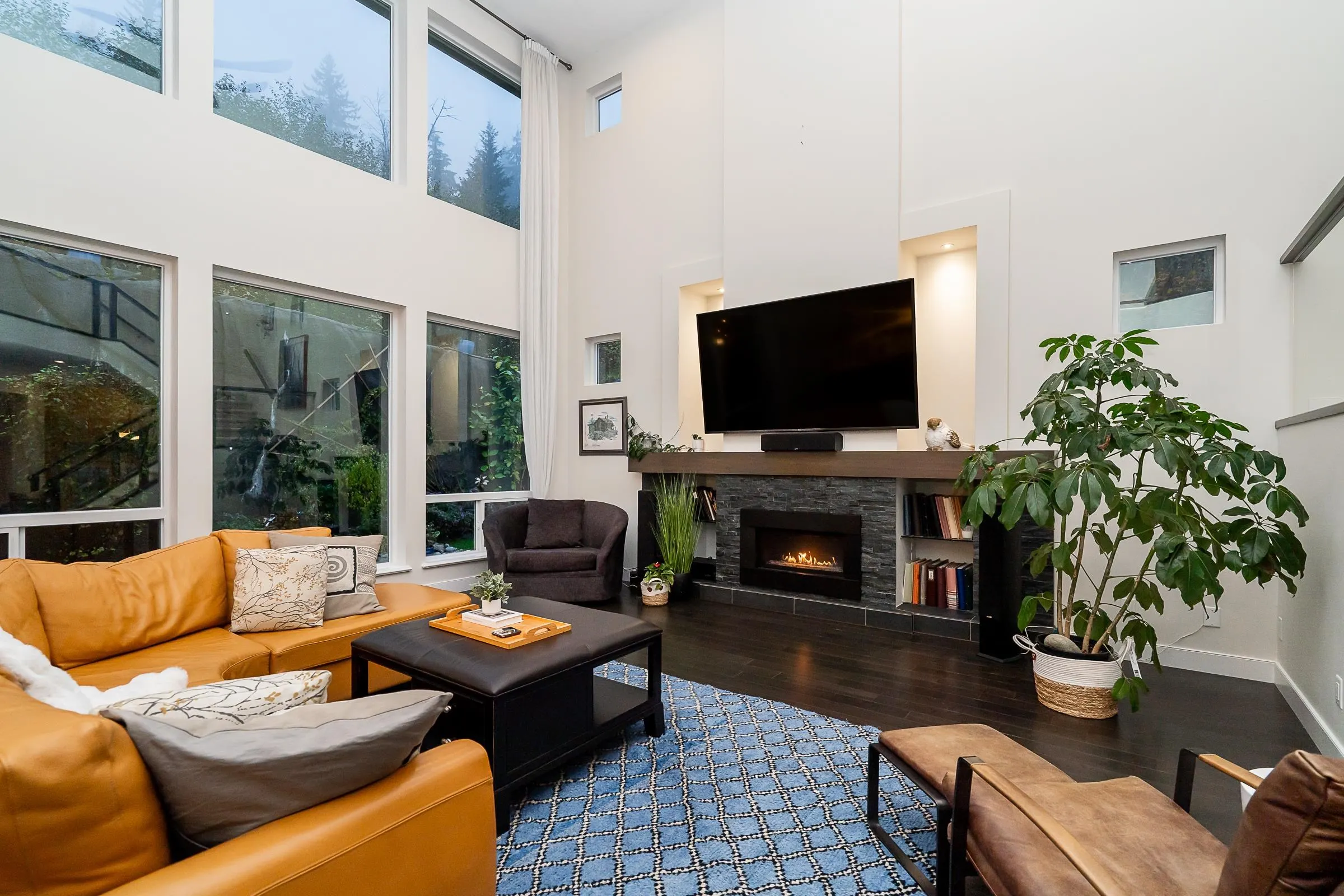 1468 Strawline Hill Street