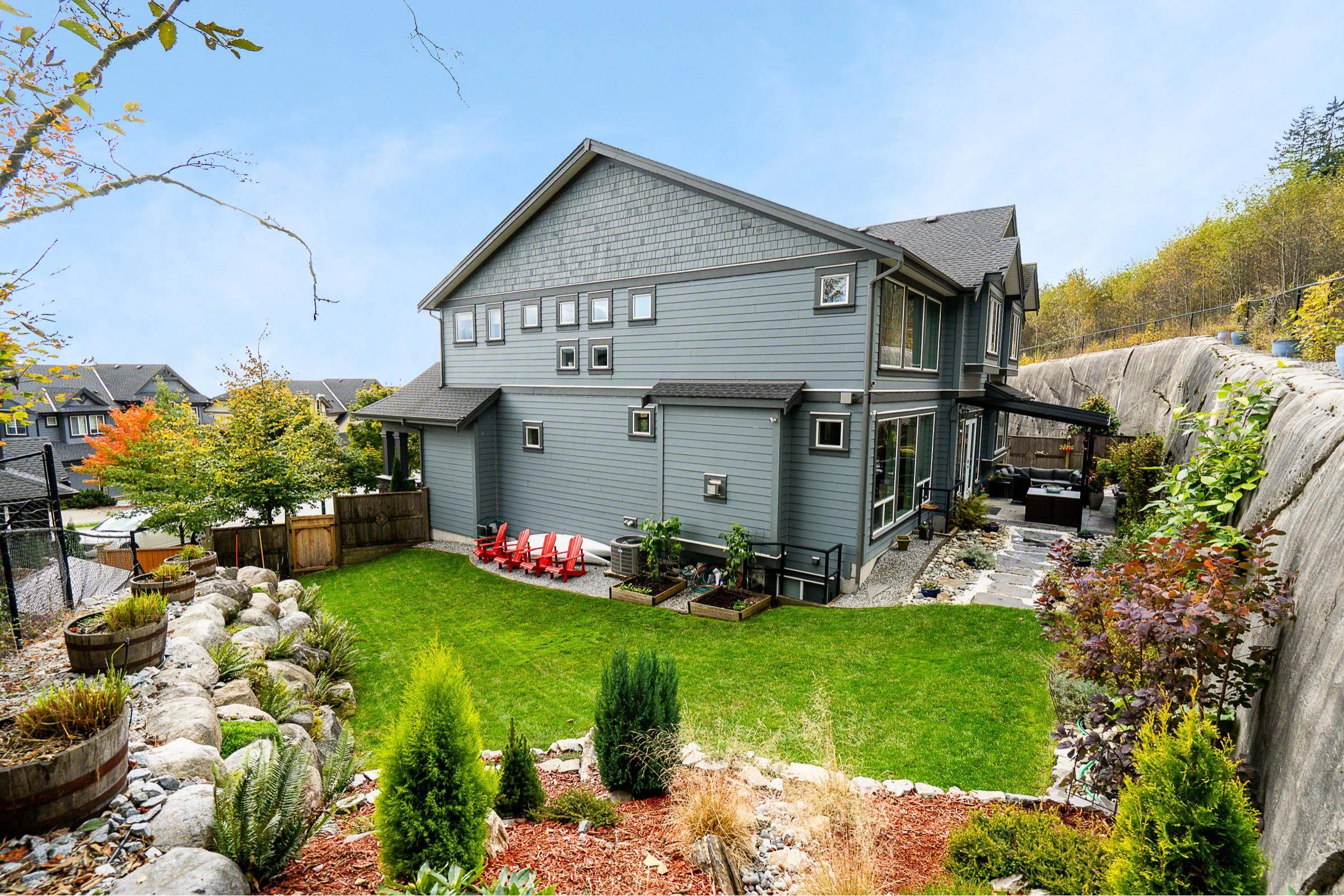 1468 Strawline Hill Street