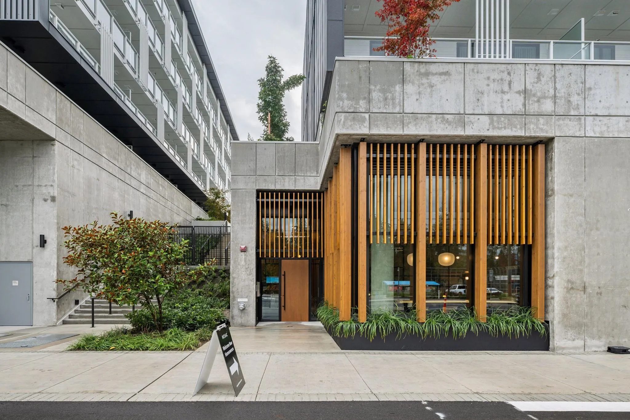 307 3075 Murray Street