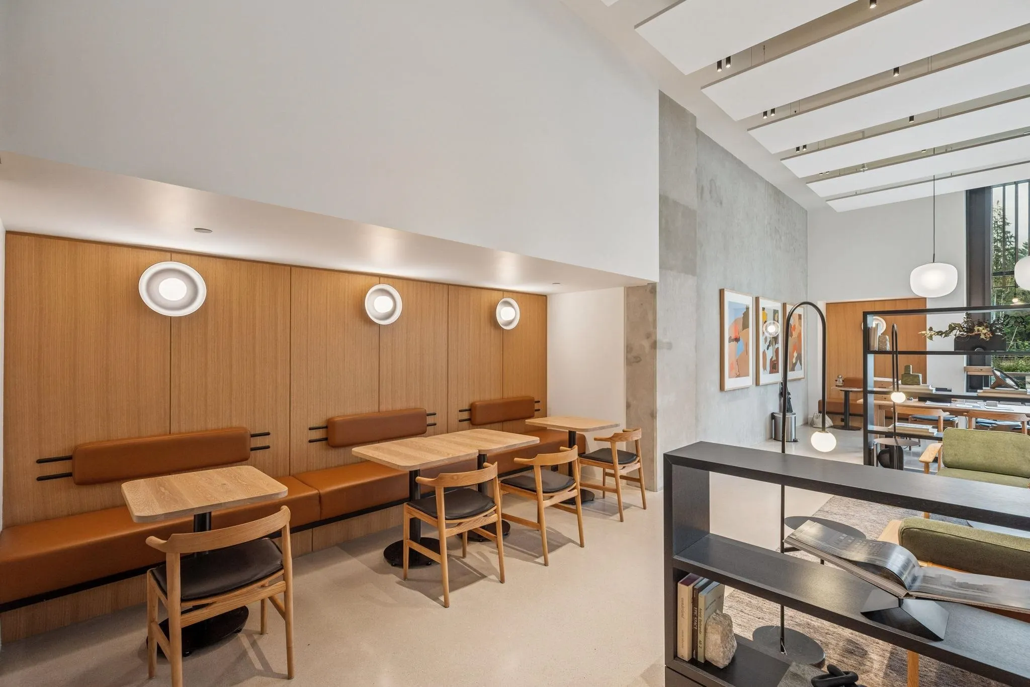 307 3075 Murray Street