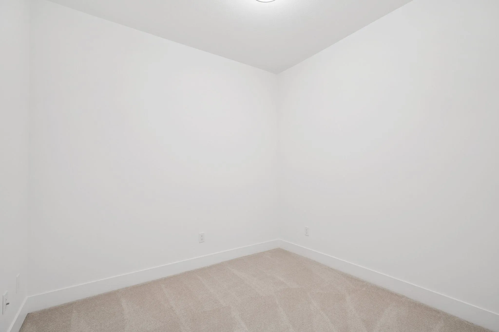 307 3075 Murray Street