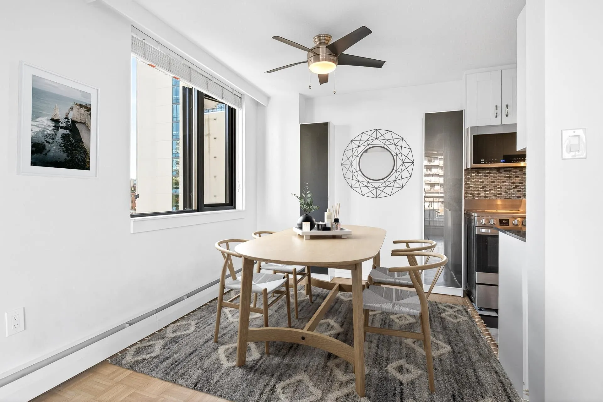 804 1330 Harwood Street