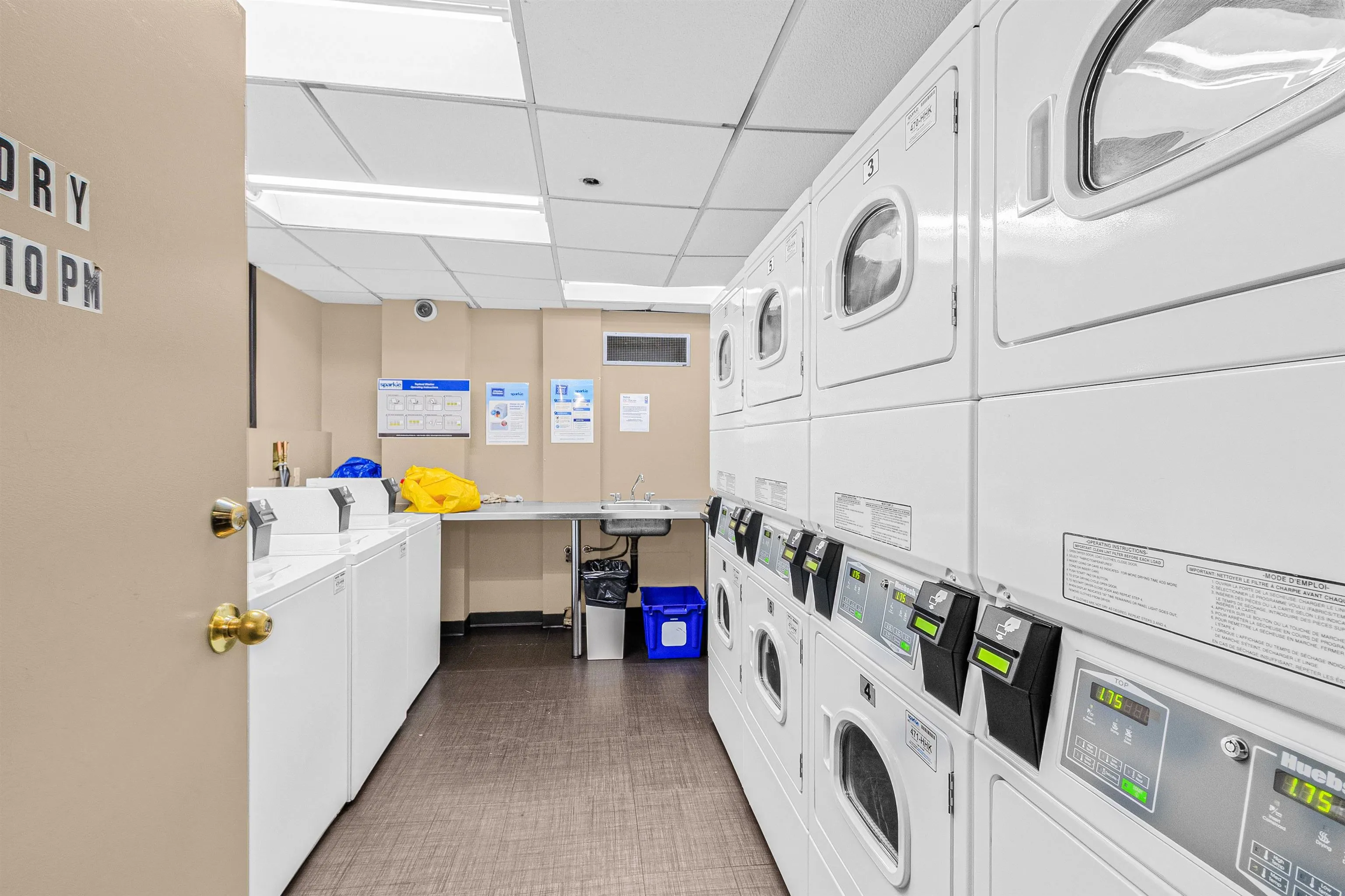 1506 789 Drake Street