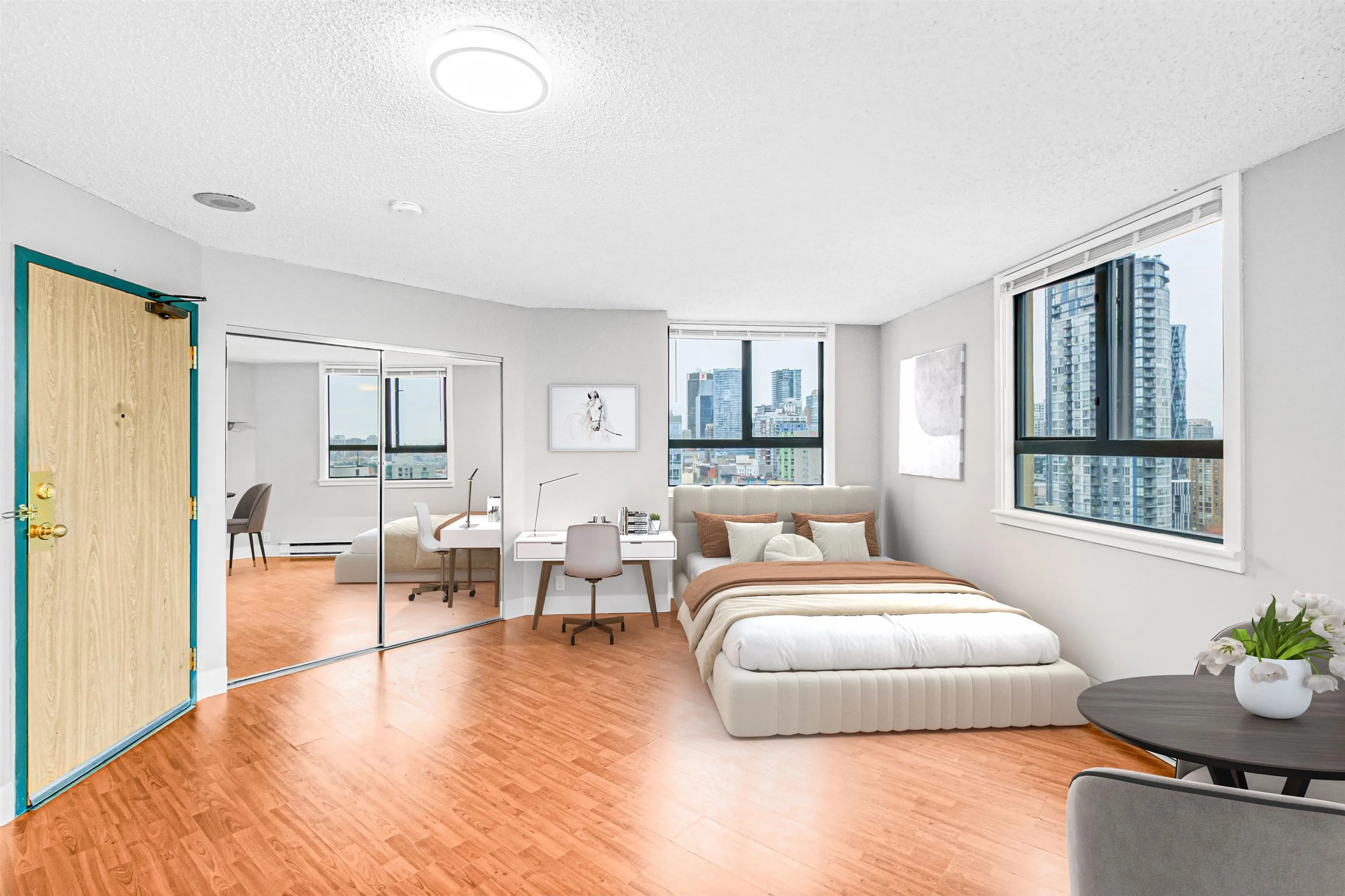 1506 789 Drake Street