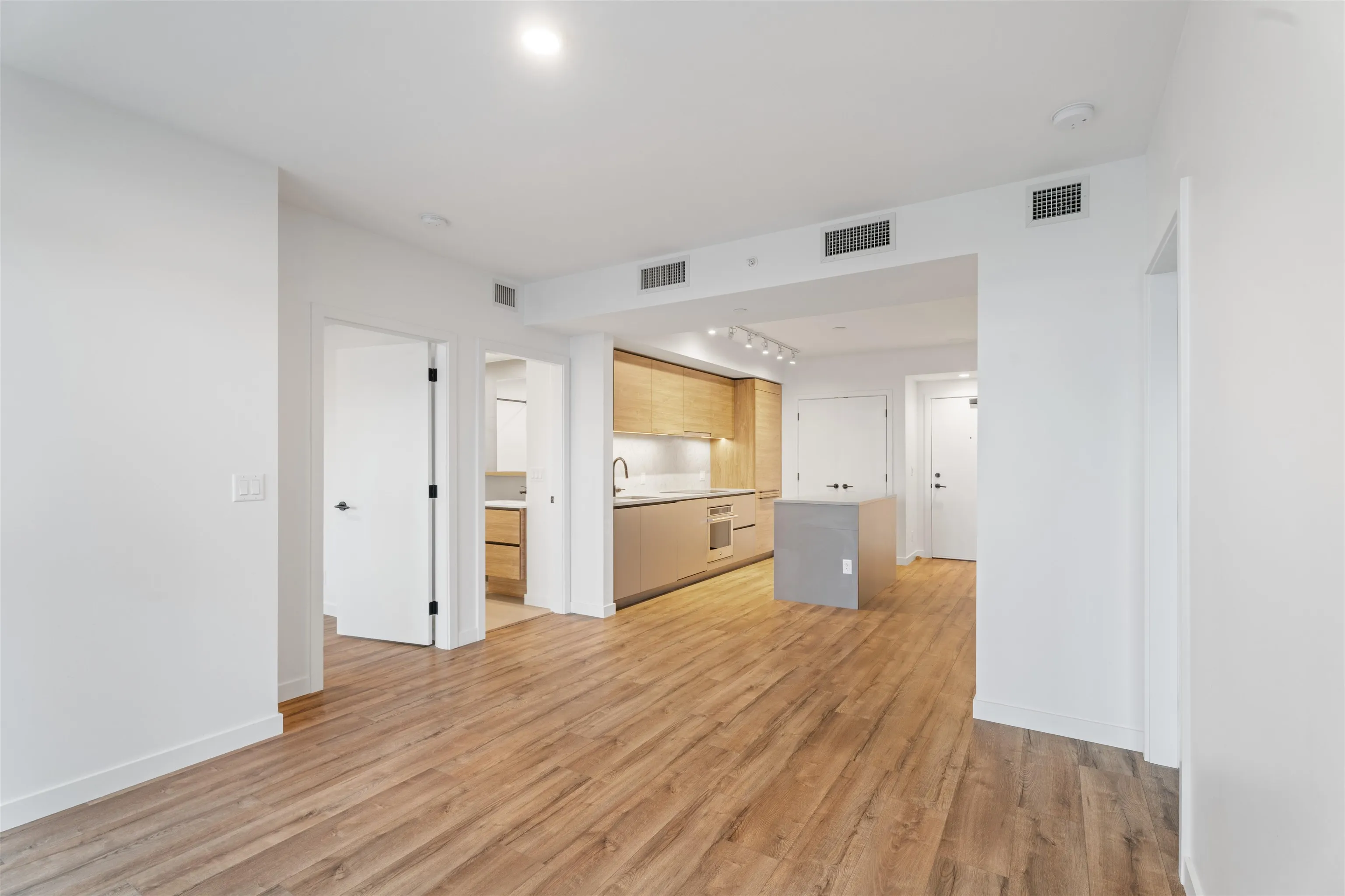 1409 10448 University Drive