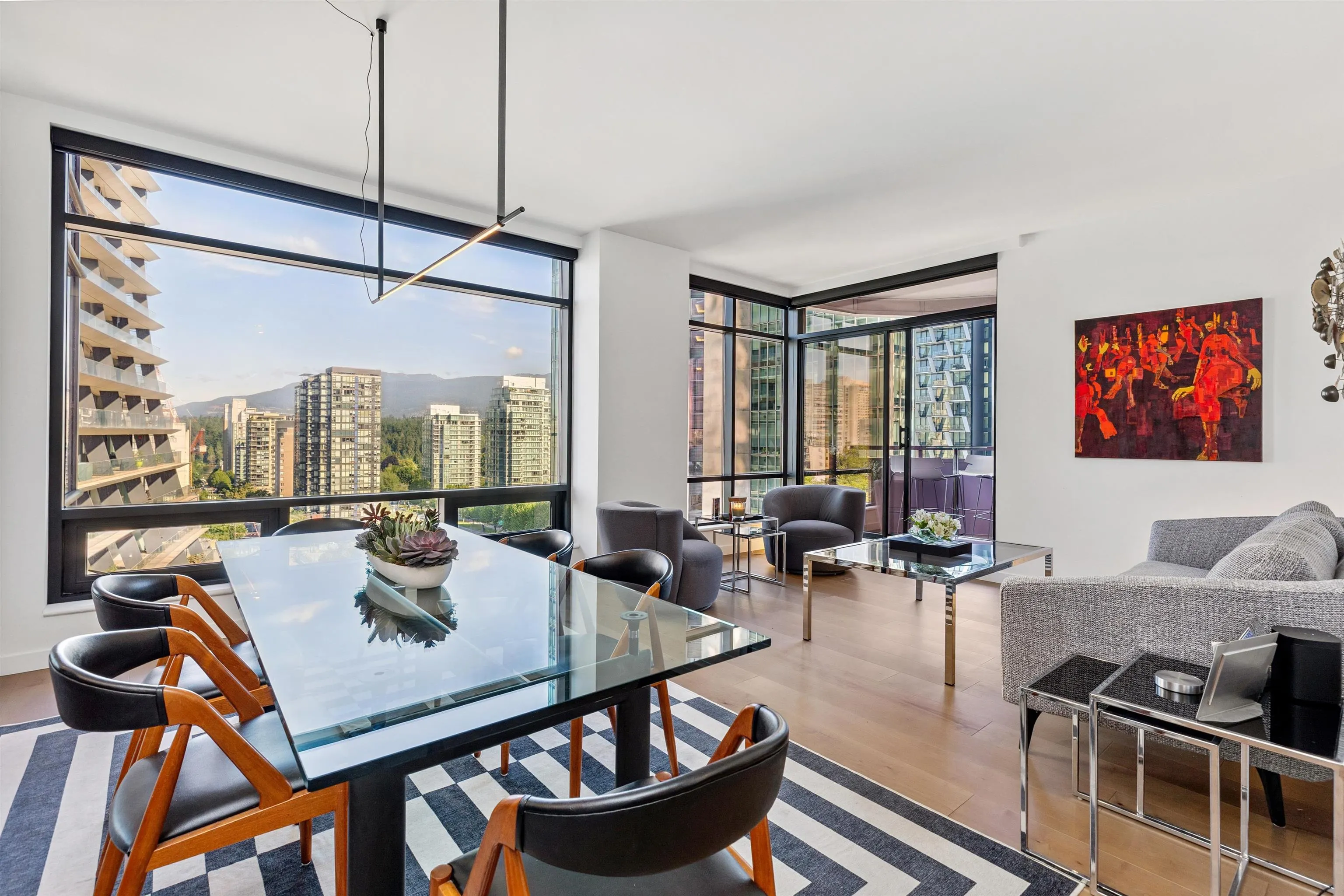 8C 1500 Alberni Street