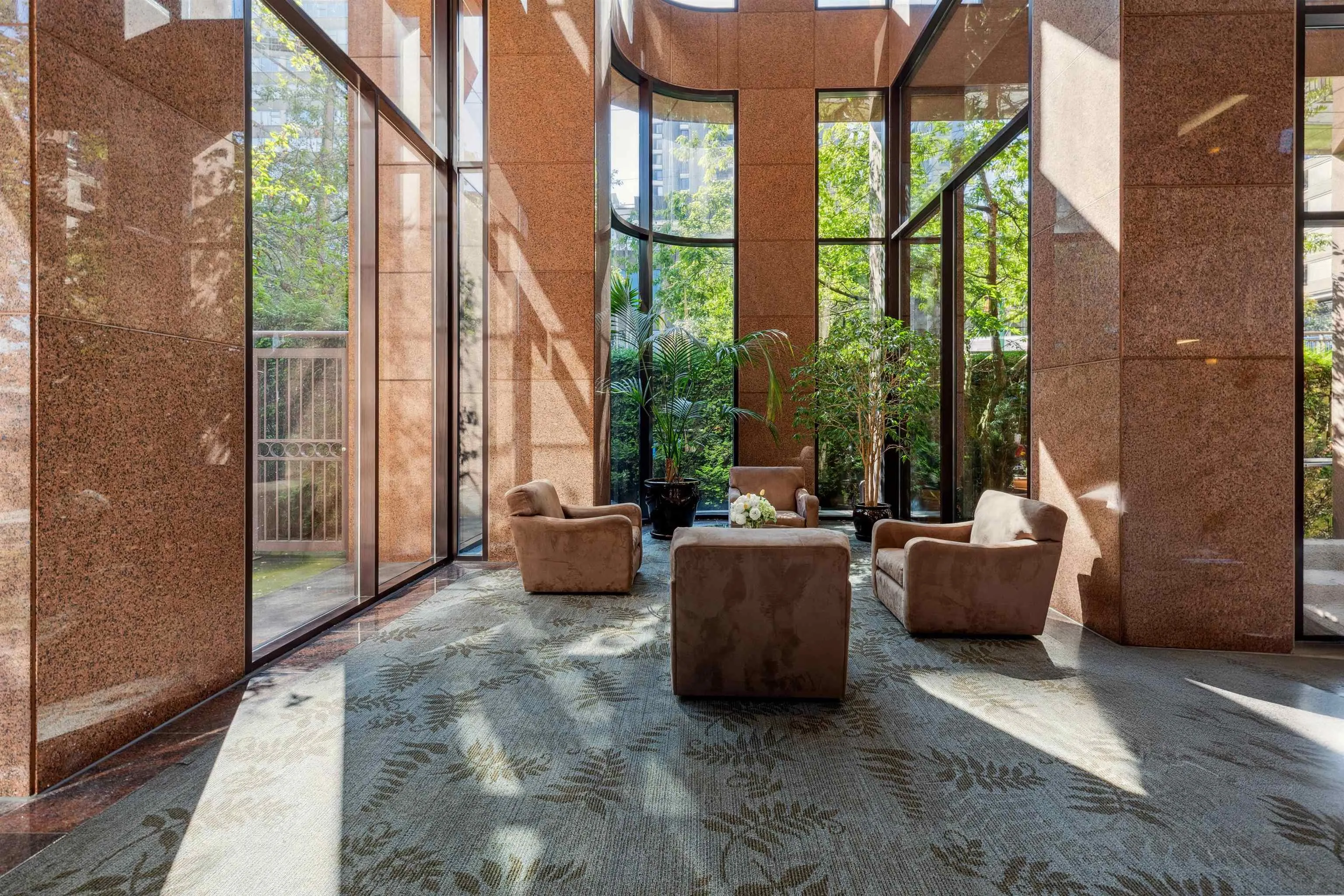 8C 1500 Alberni Street