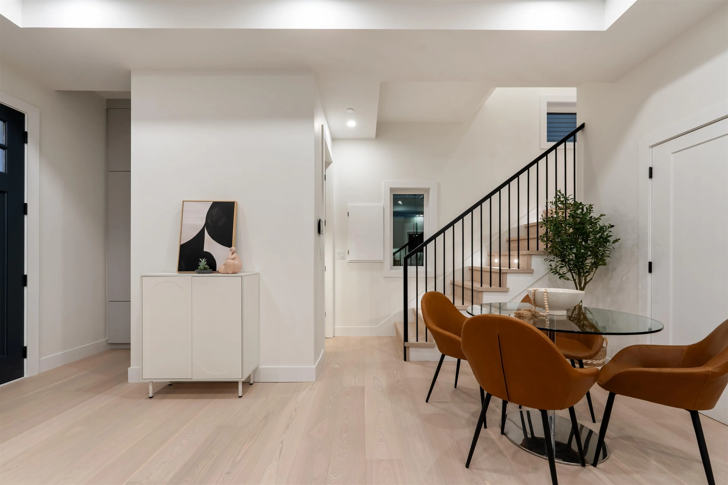 1 1259 Renfrew Street