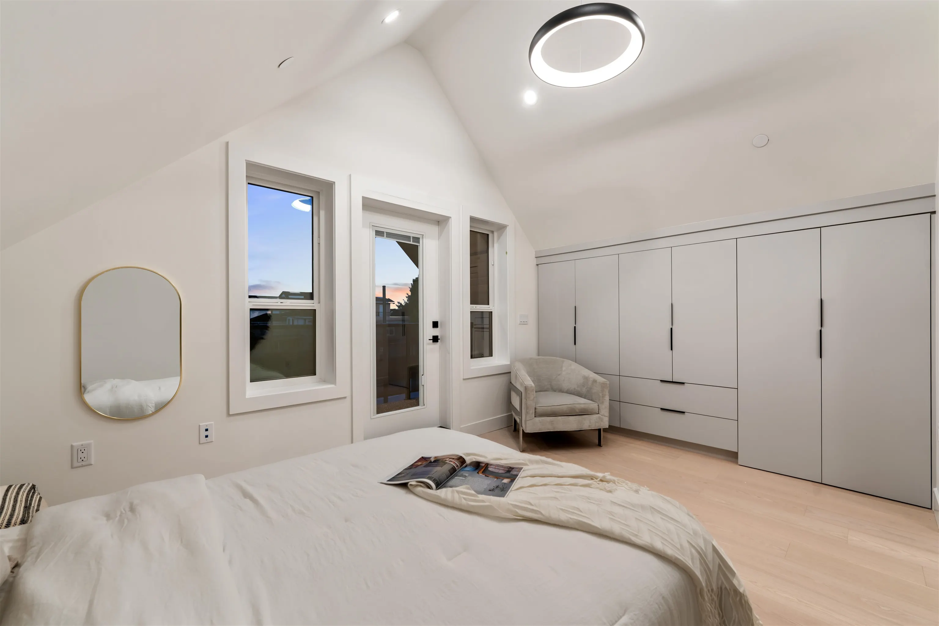 1 1259 Renfrew Street