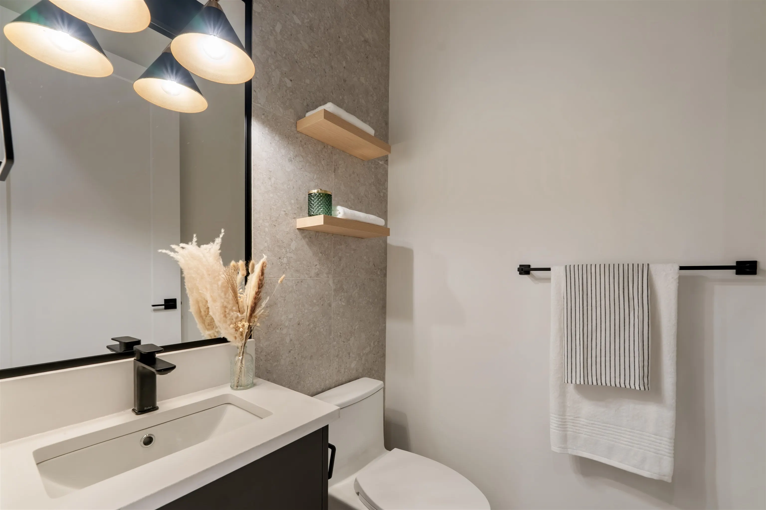 1 1259 Renfrew Street