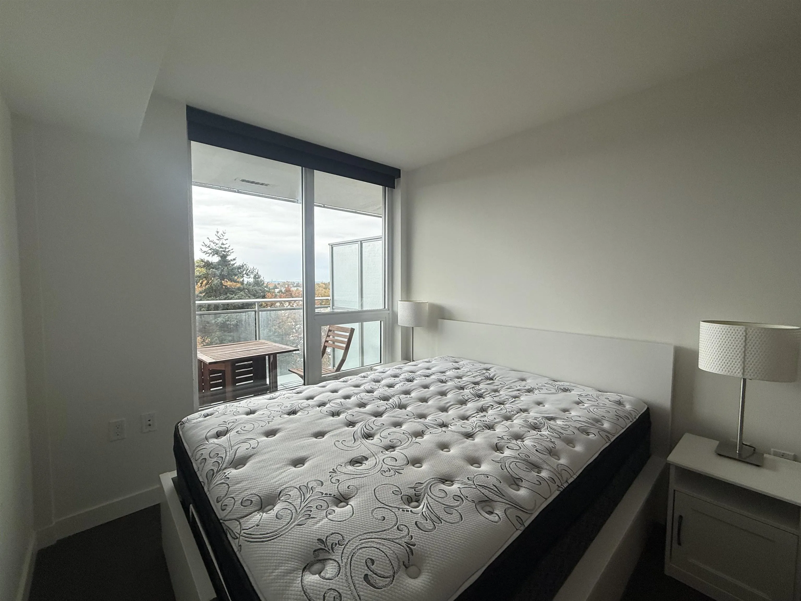 815 433 SW Marine Drive