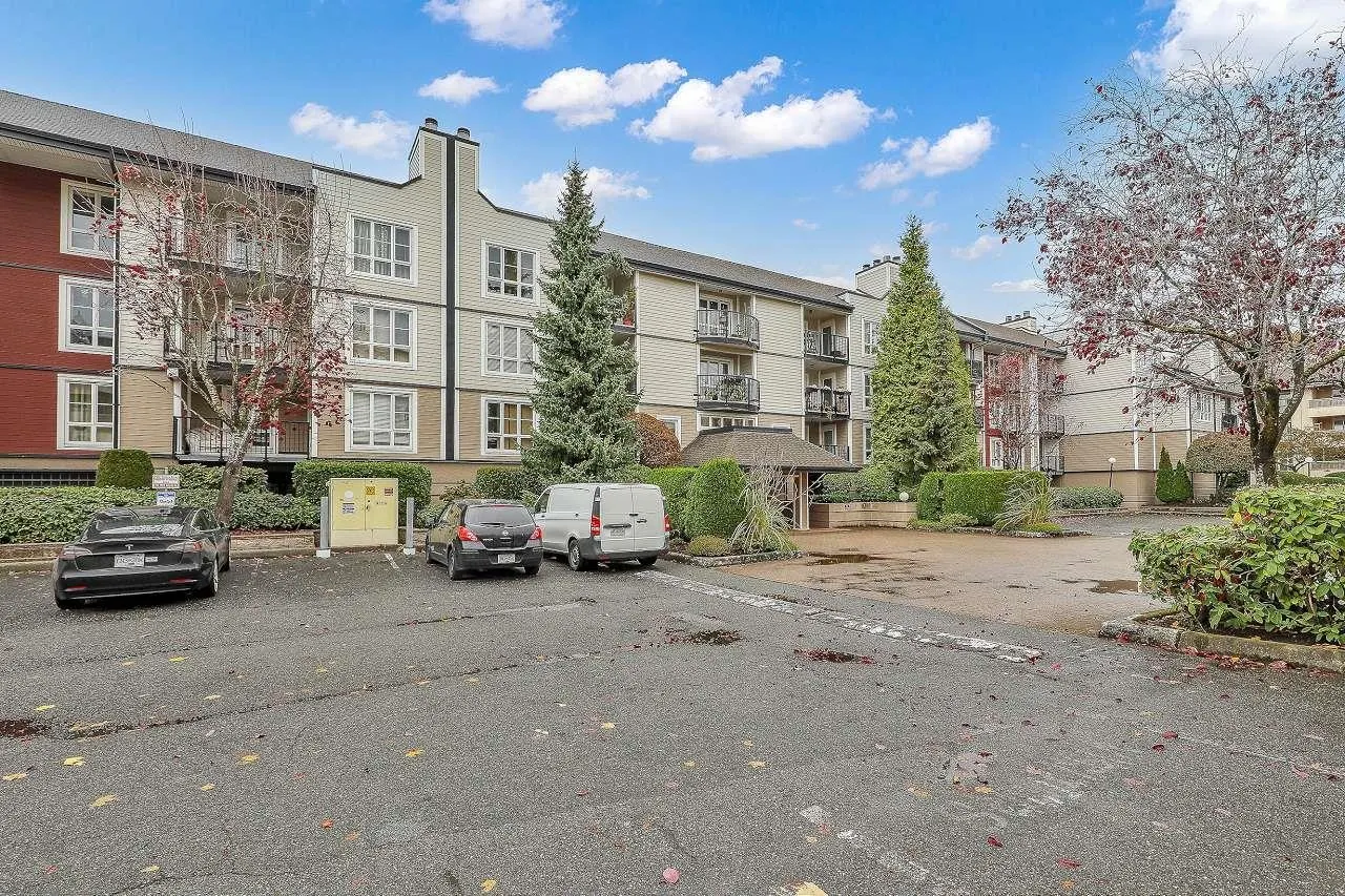 307 7500 Minoru Boulevard