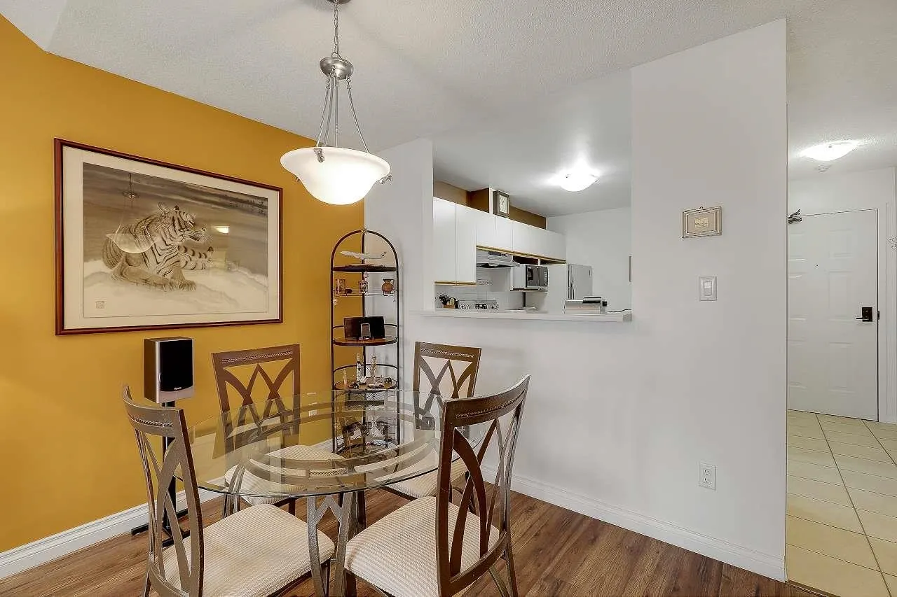 307 7500 Minoru Boulevard