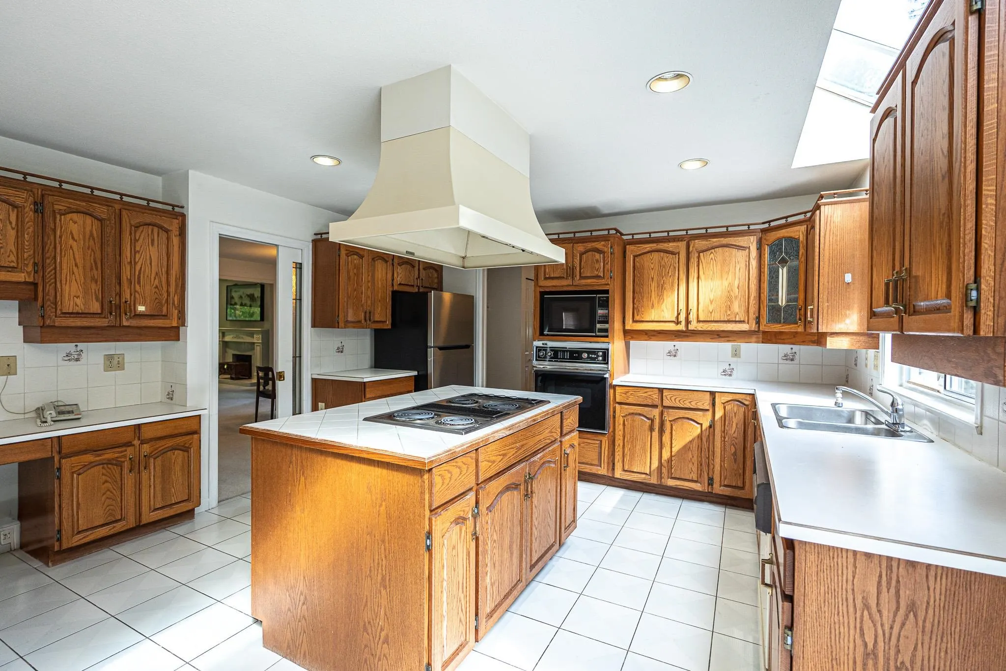 6056 Trafalgar Street