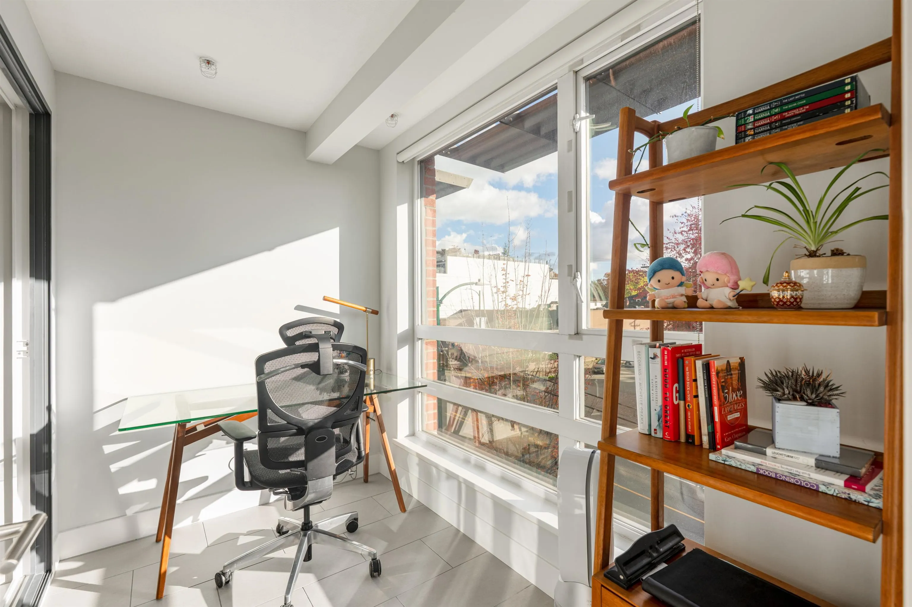 406 2477 Carolina Street