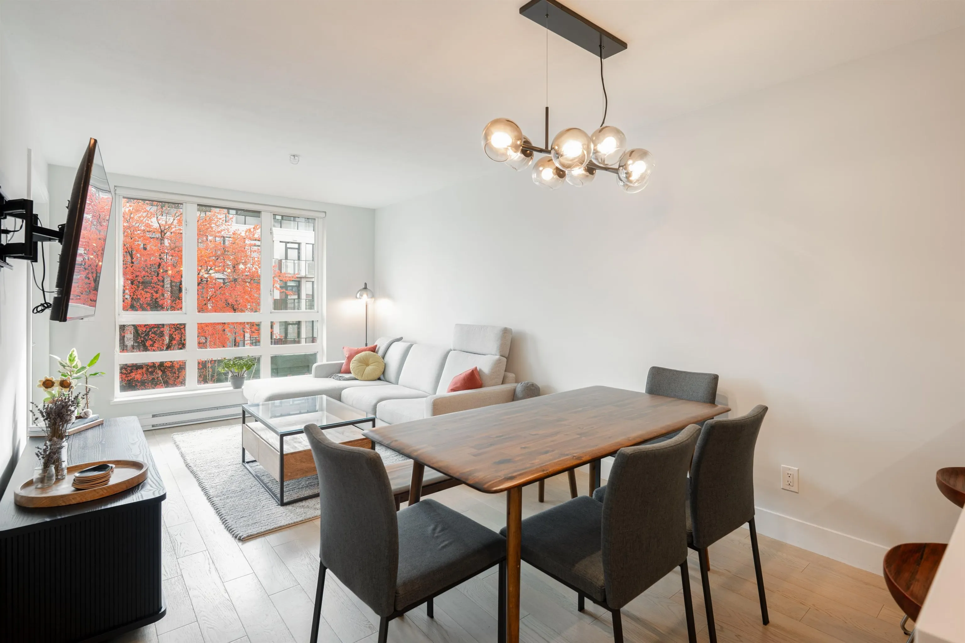 406 2477 Carolina Street