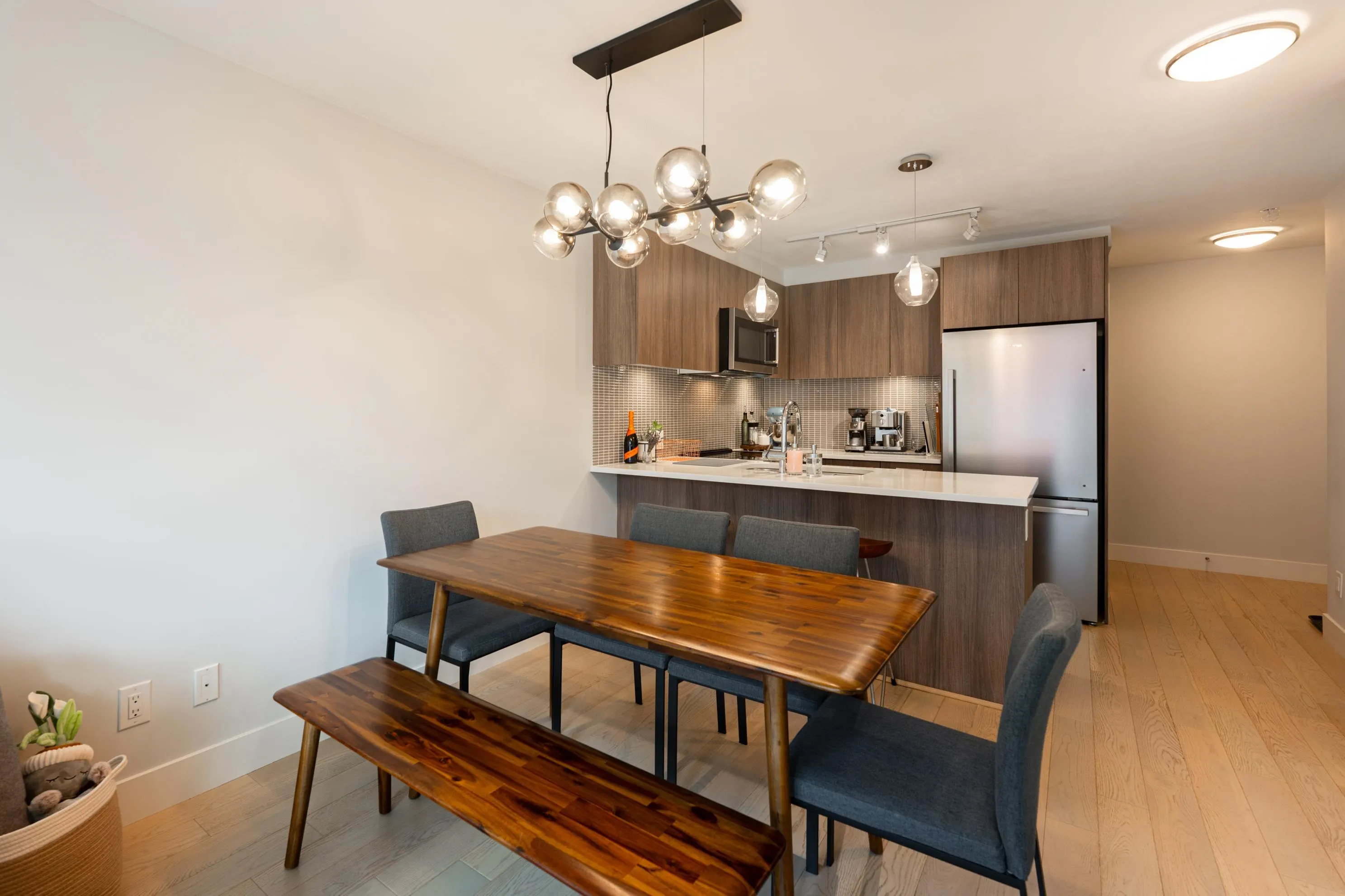 406 2477 Carolina Street