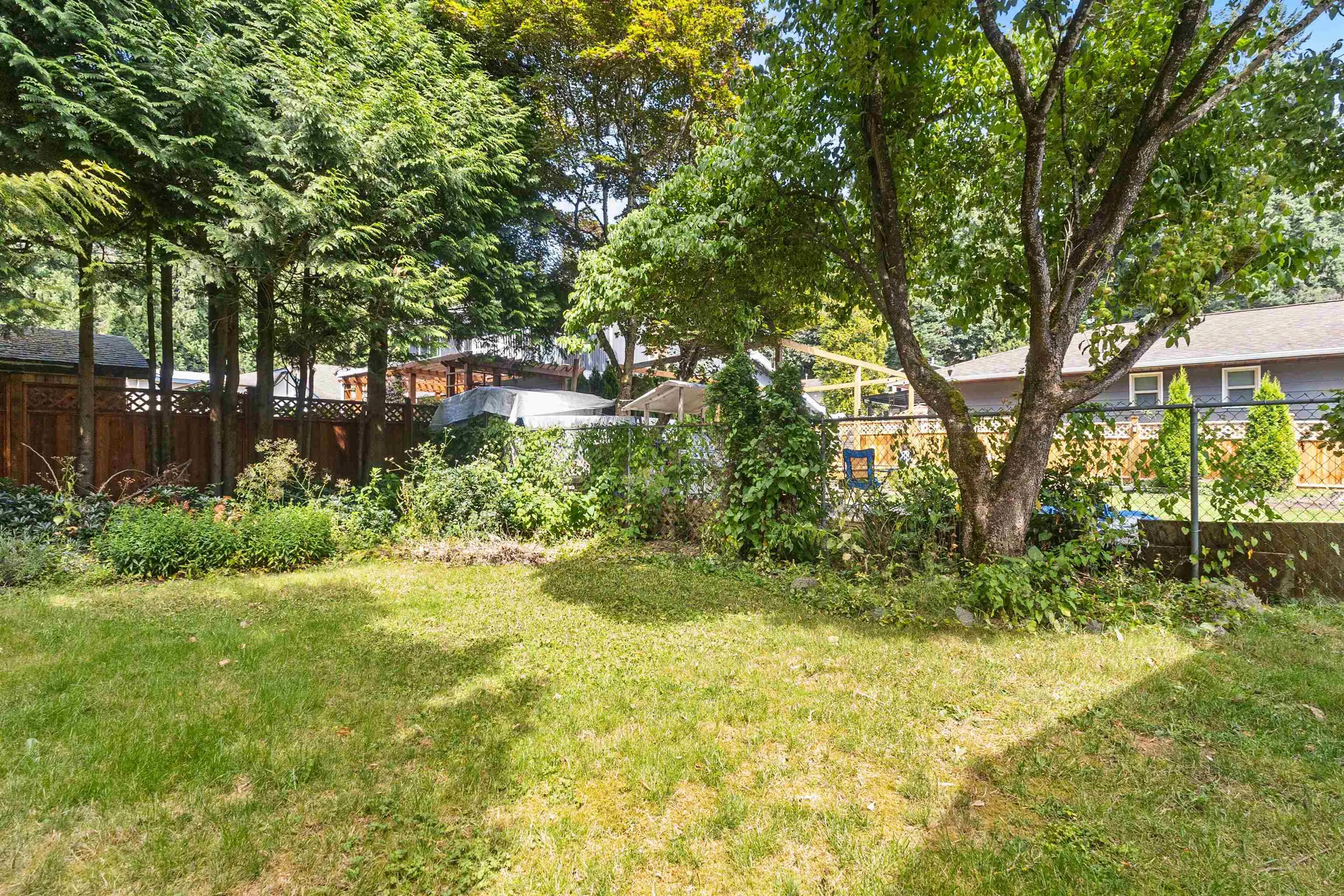 34899 Glenn Mountain Drive