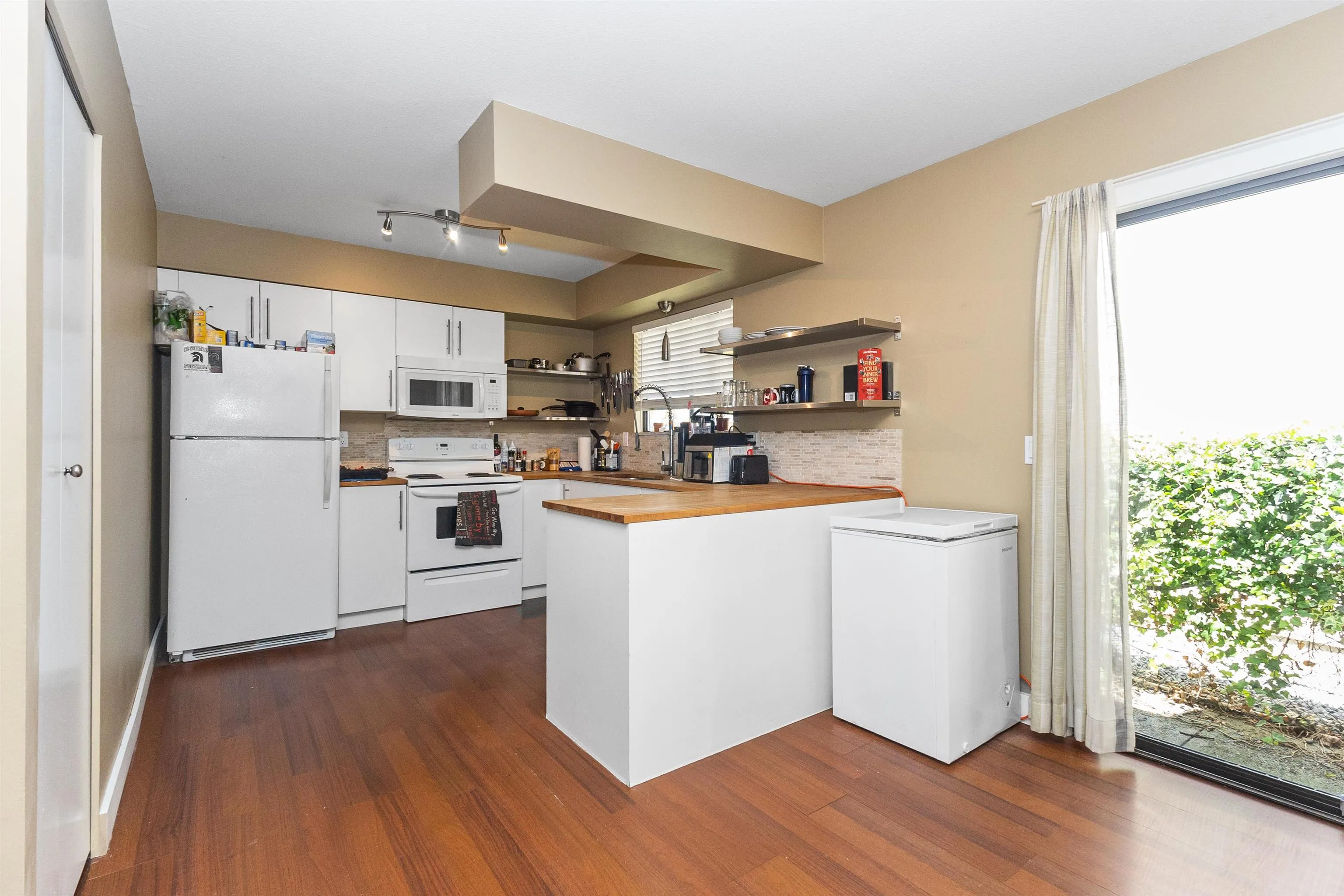 34899 Glenn Mountain Drive