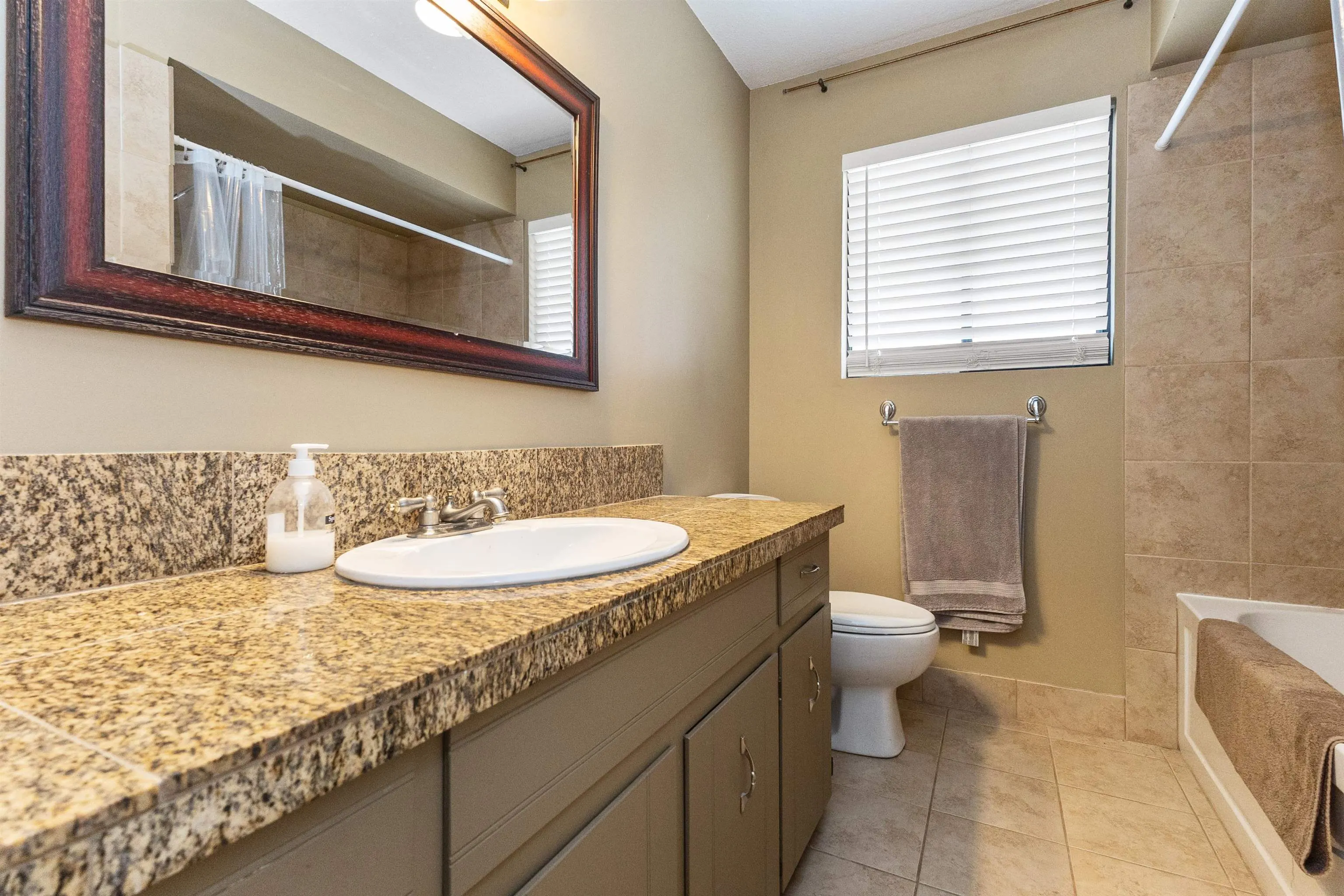 34899 Glenn Mountain Drive