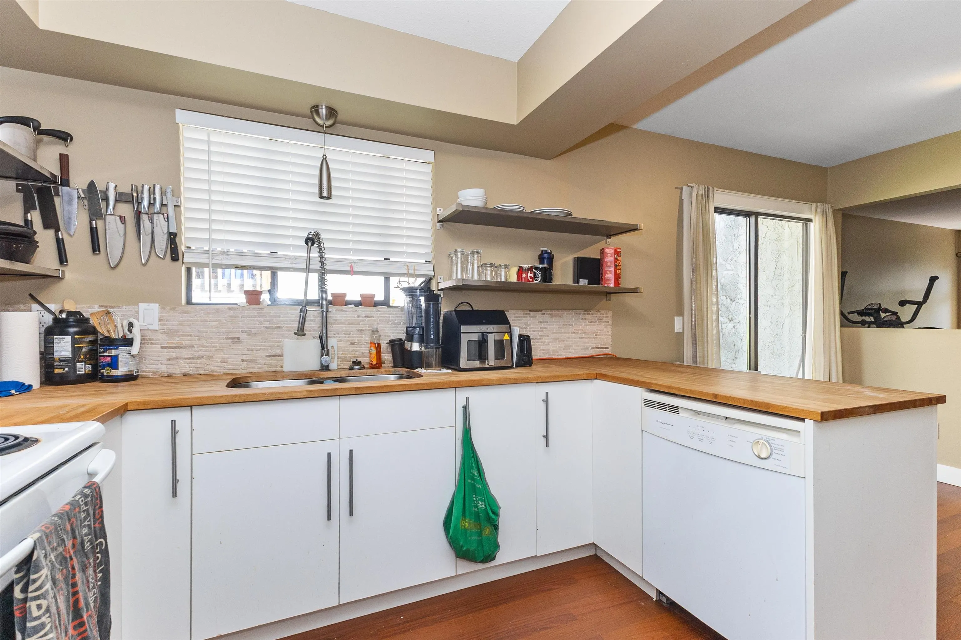 34899 Glenn Mountain Drive