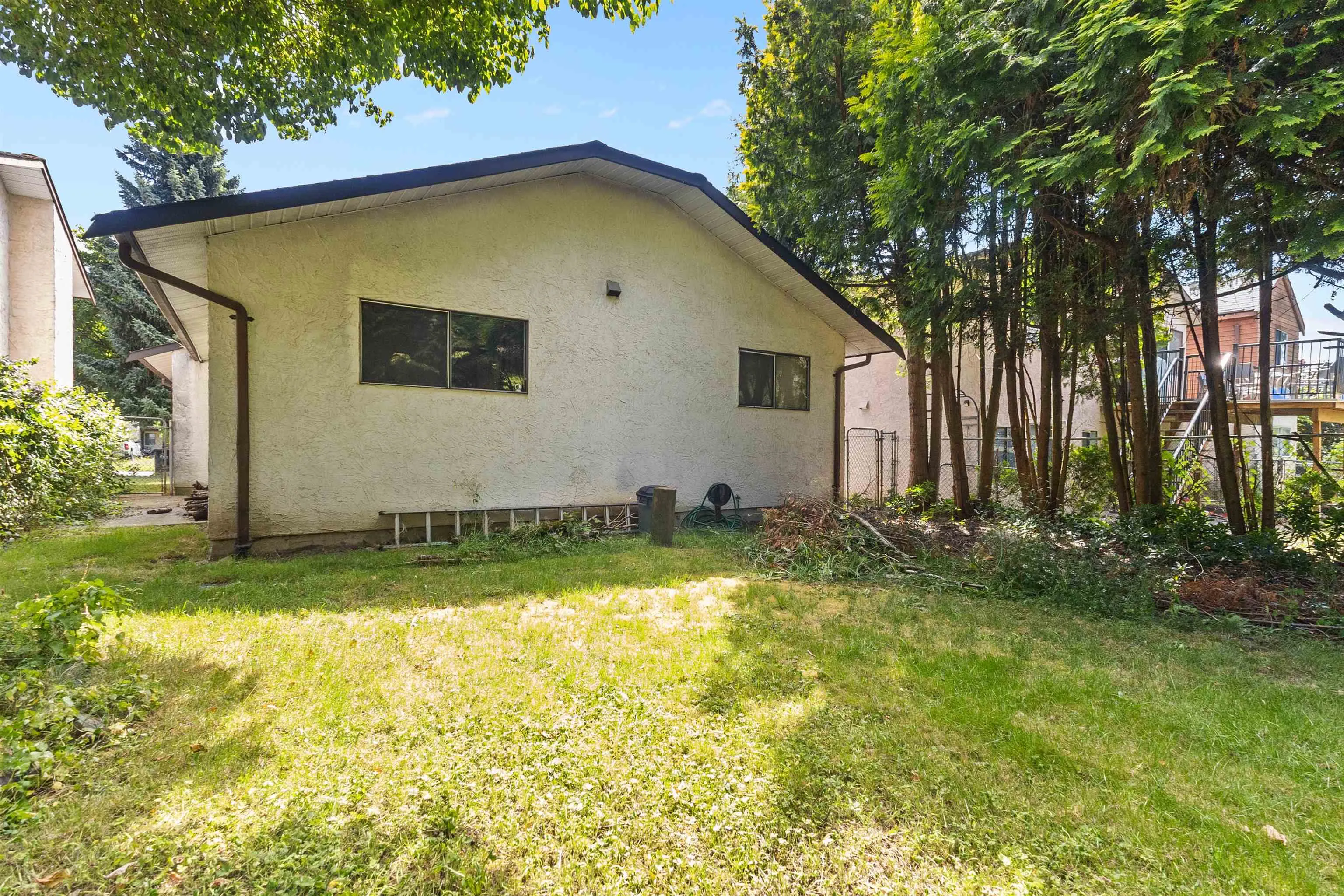 34899 Glenn Mountain Drive