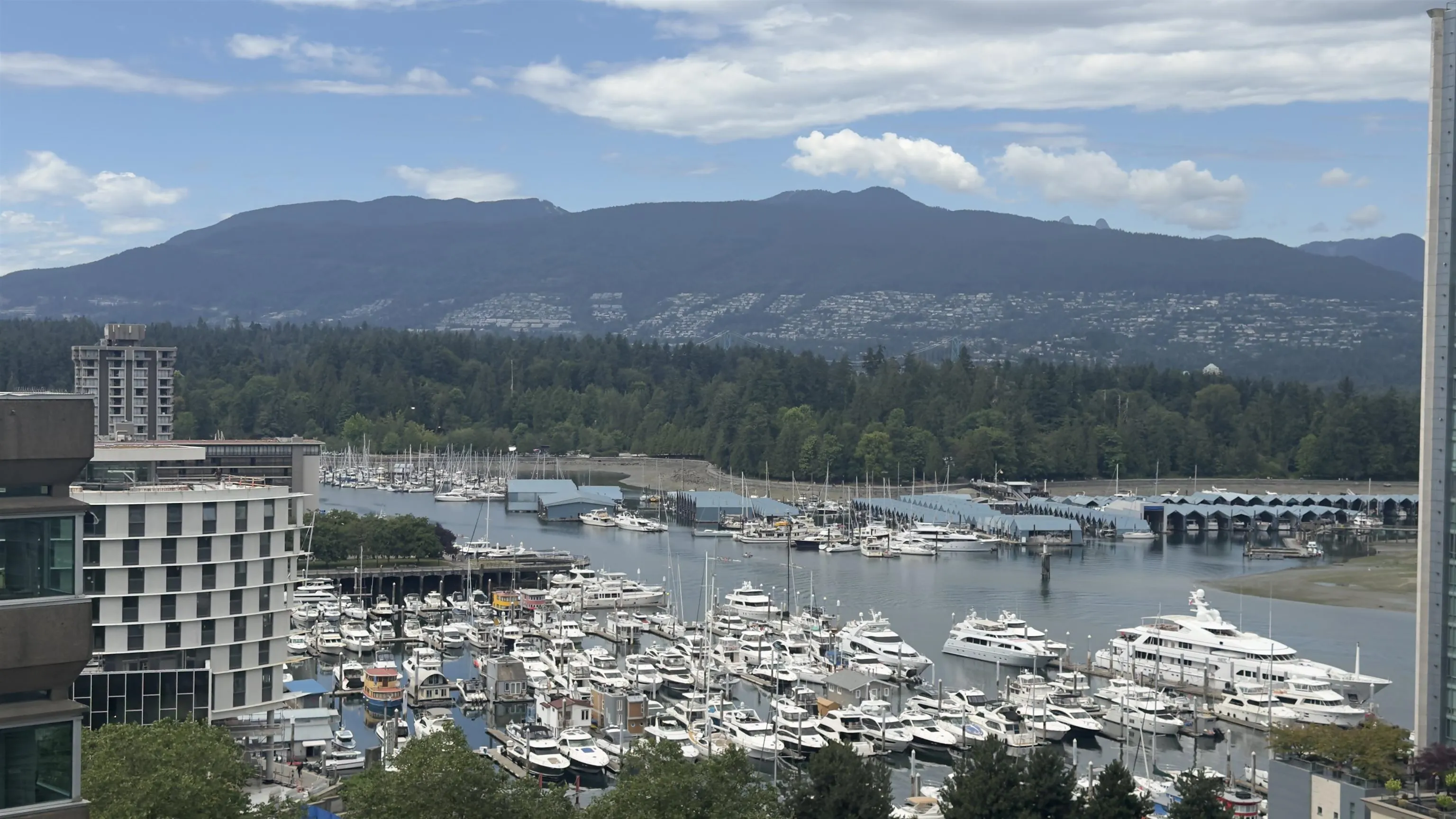 1404 1228 W Hastings Street