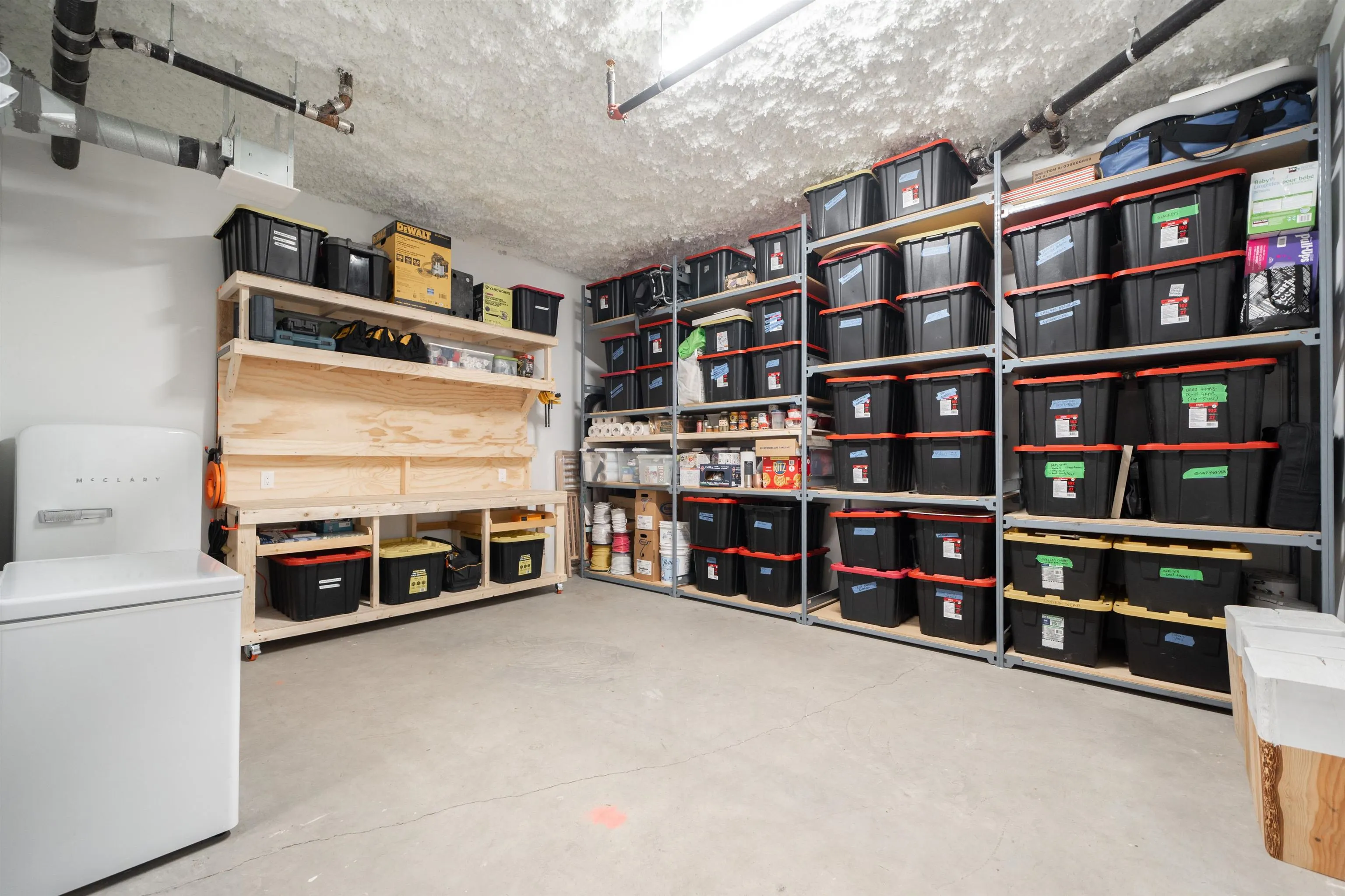 228 650 E 2nd Street