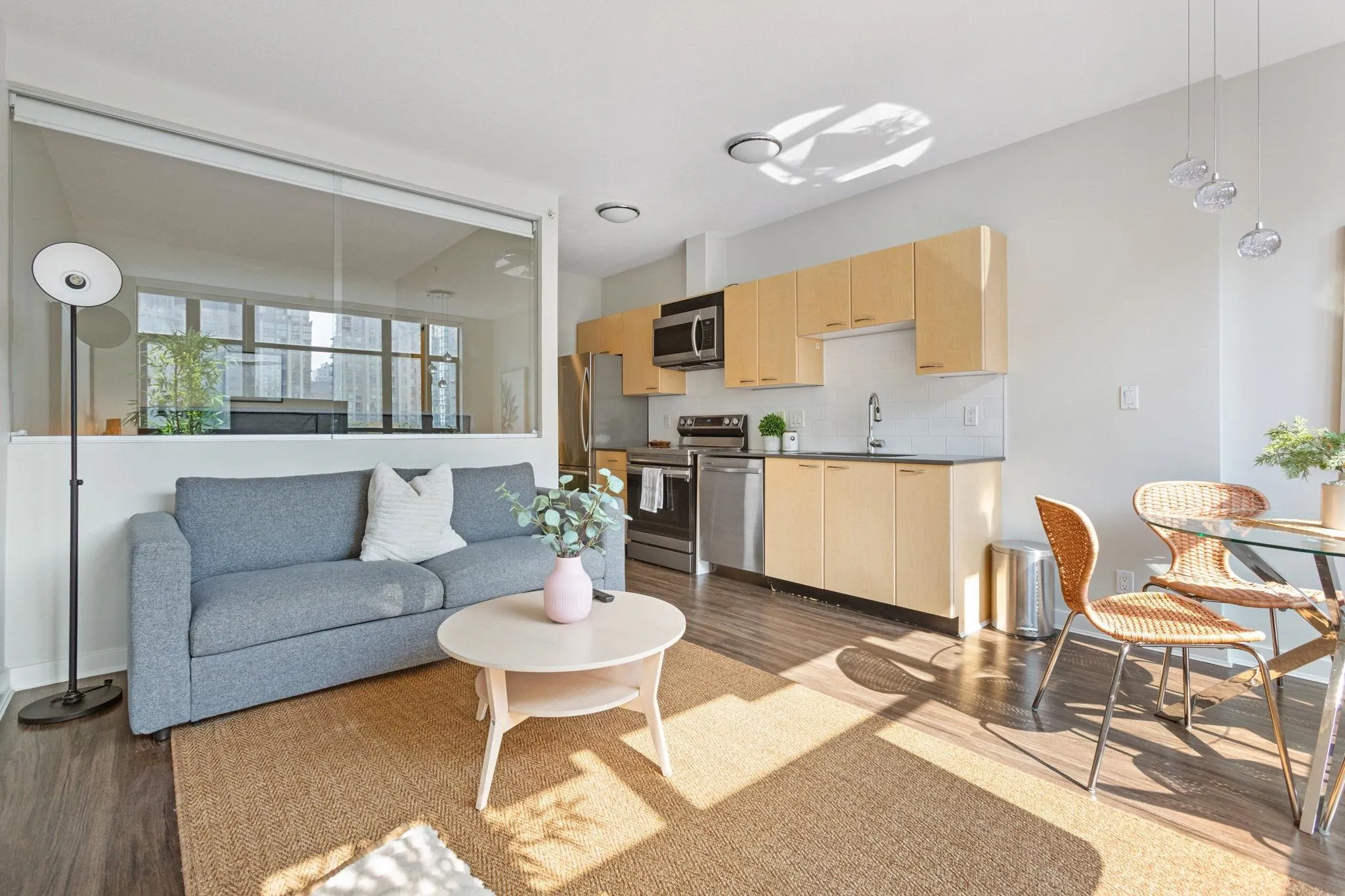 509 1249 Granville Street