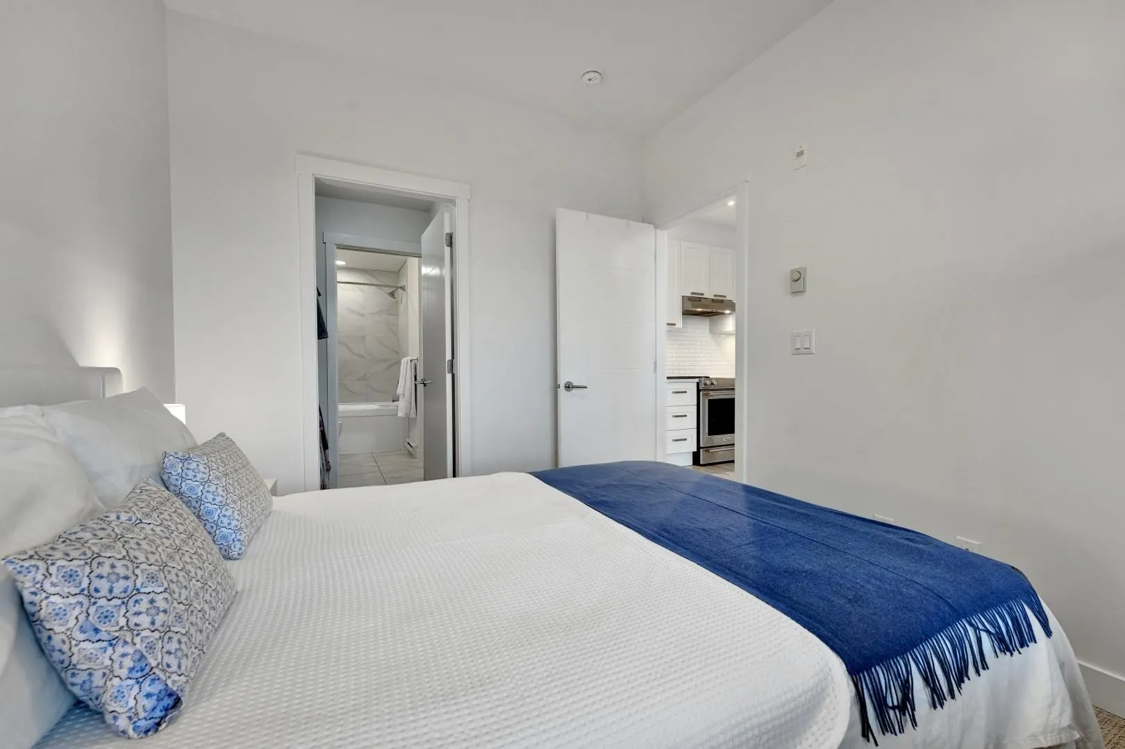 317 5638 201a Street