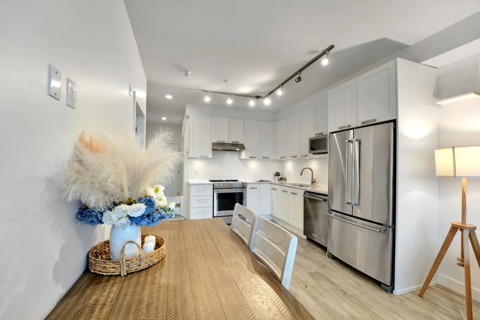 317 5638 201a Street