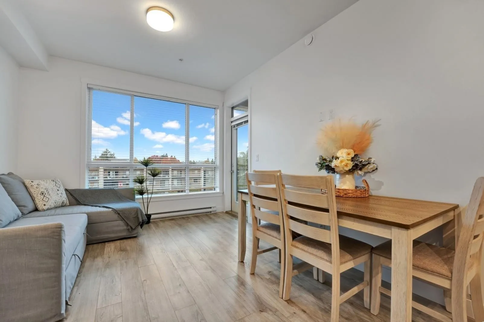 317 5638 201a Street