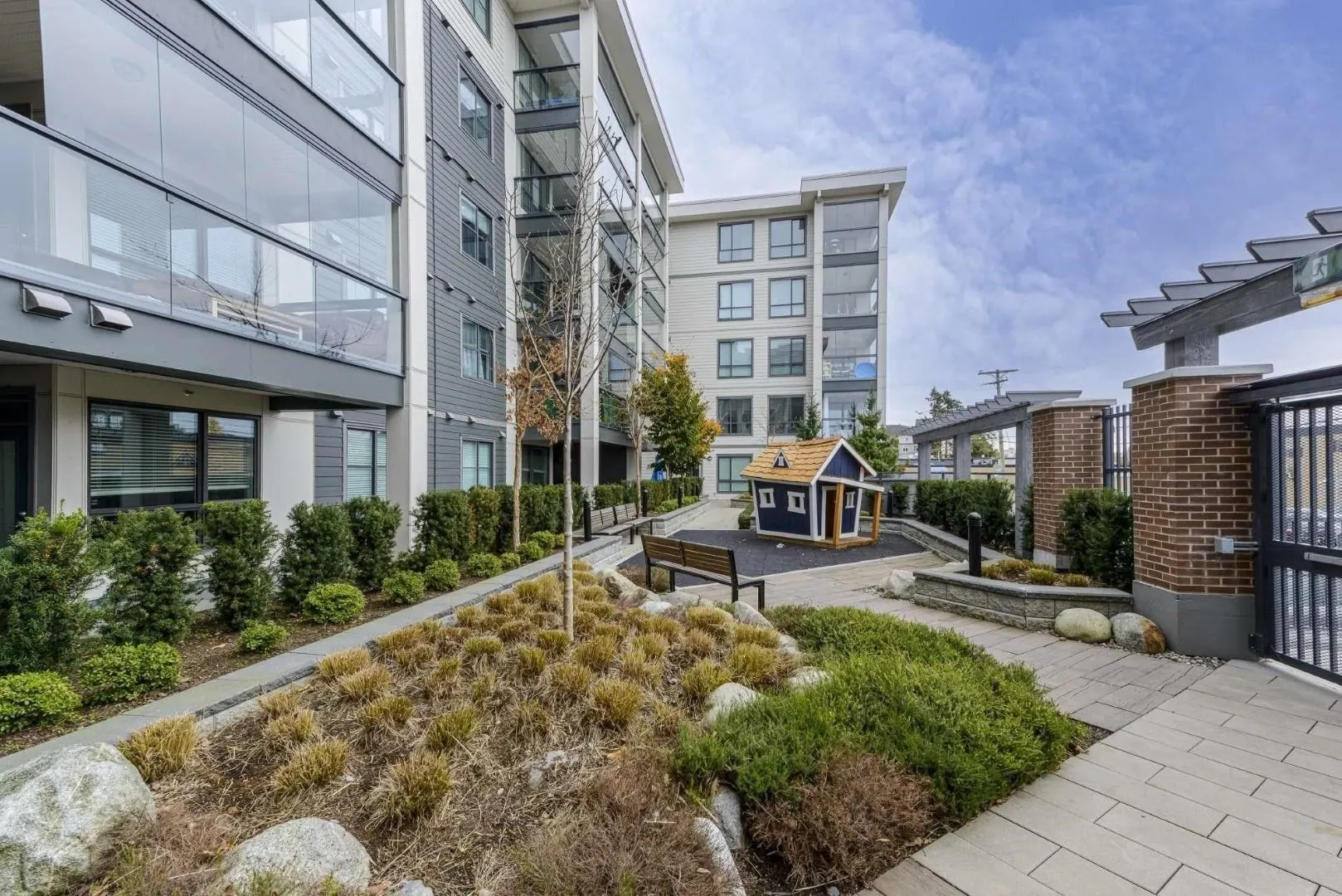 317 5638 201a Street