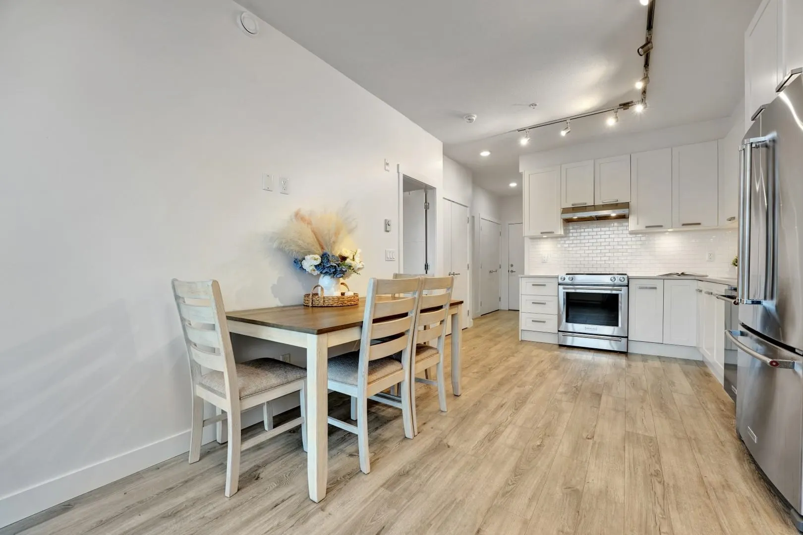 317 5638 201a Street